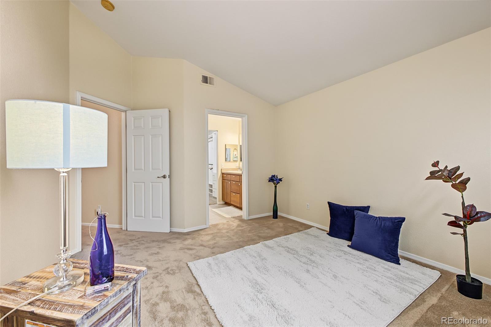 MLS Image #18 for 8777 e dry creek road 1422,centennial, Colorado