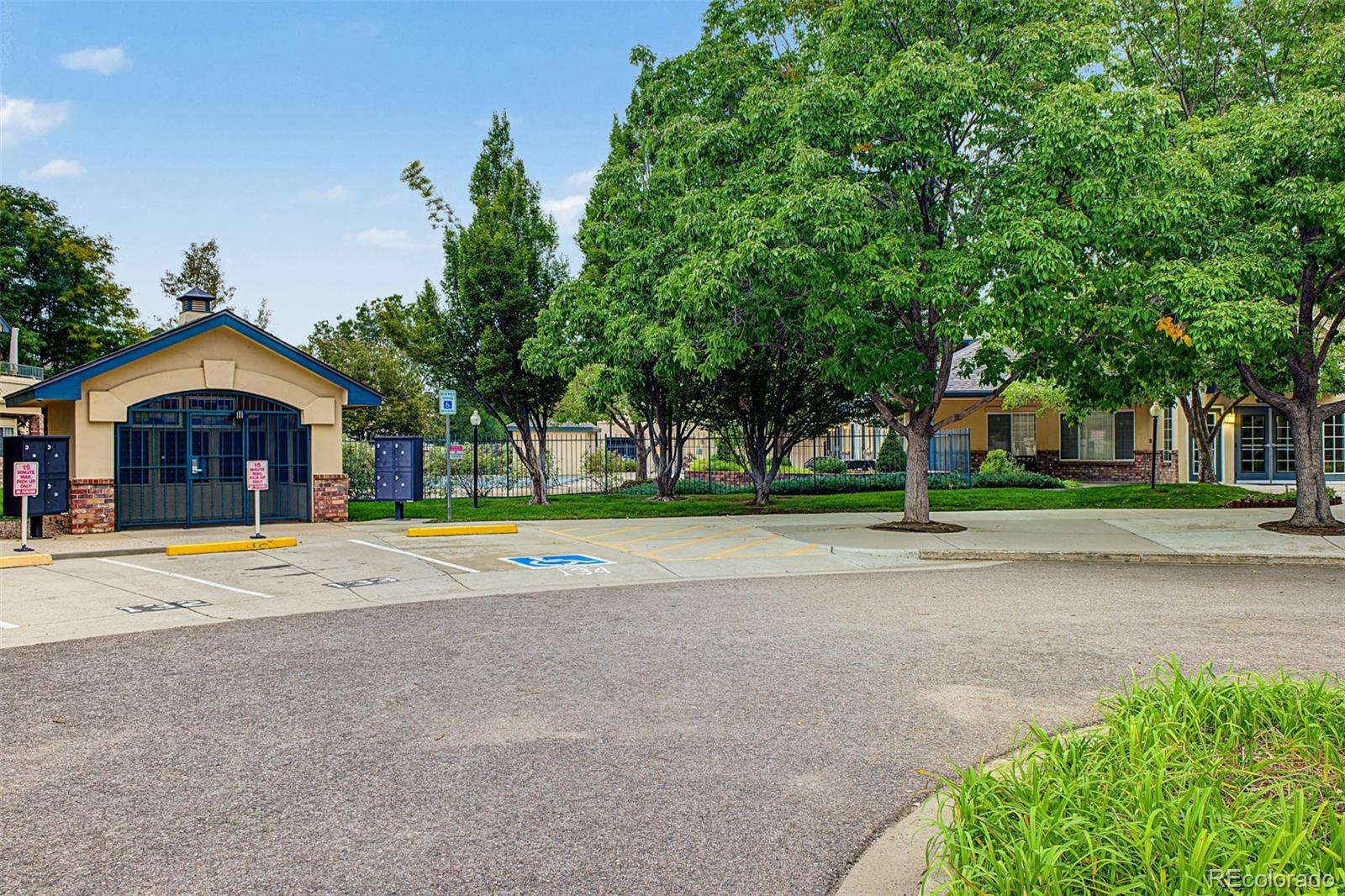 MLS Image #33 for 8777 e dry creek road 1422,centennial, Colorado
