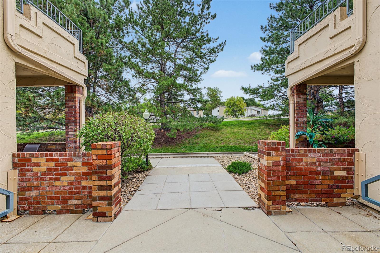 MLS Image #5 for 8777 e dry creek road 1422,centennial, Colorado