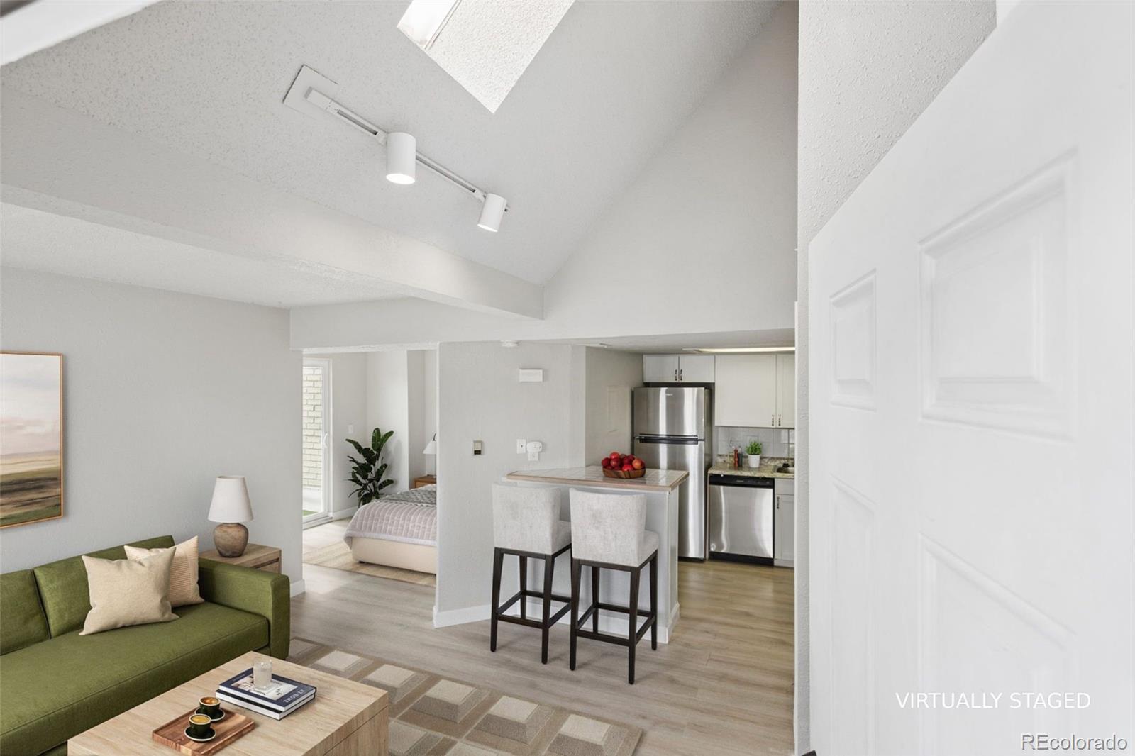 MLS Image #4 for 17054 e tennessee drive ,aurora, Colorado