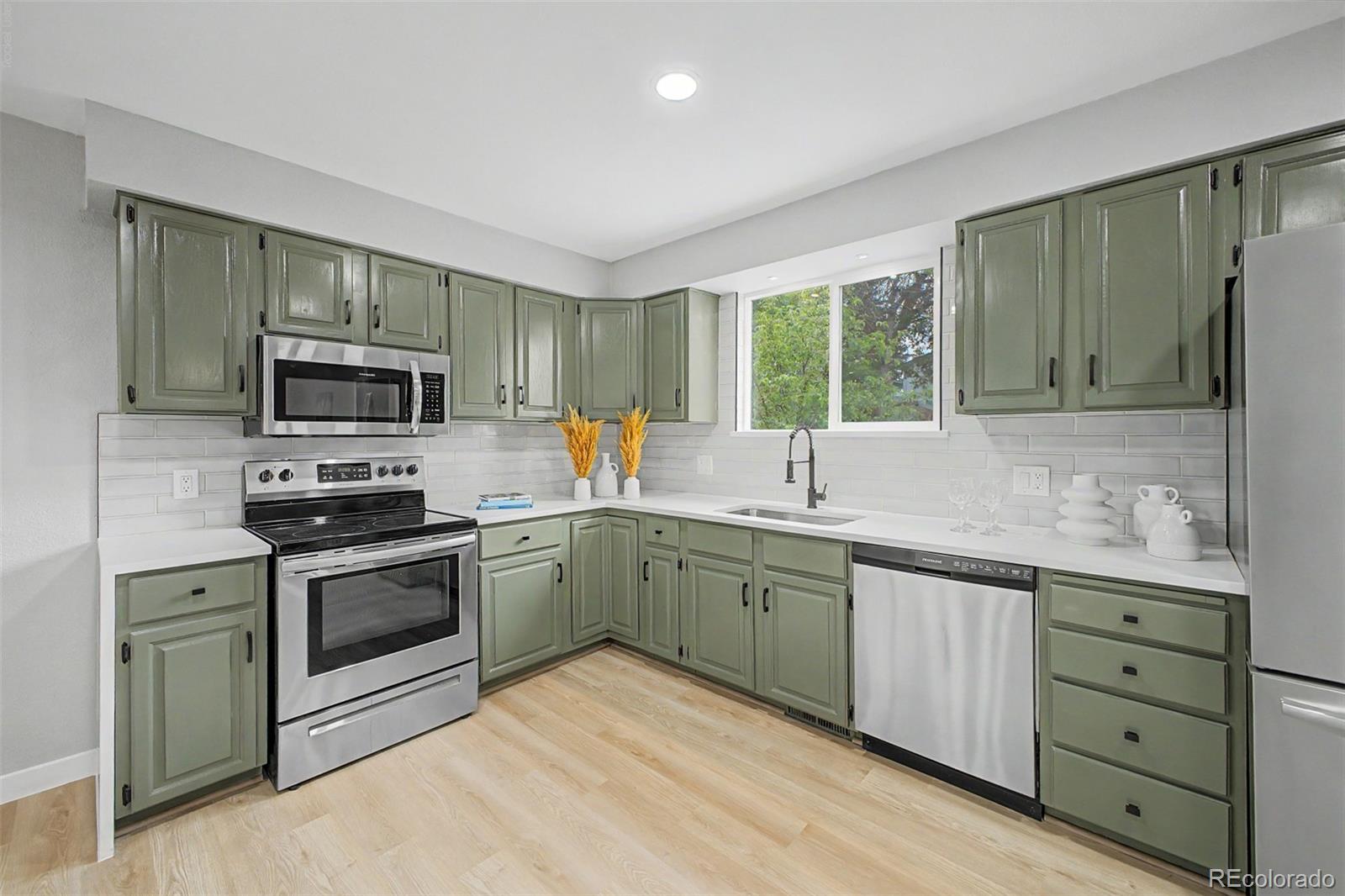 MLS Image #14 for 11353  sherman drive,northglenn, Colorado
