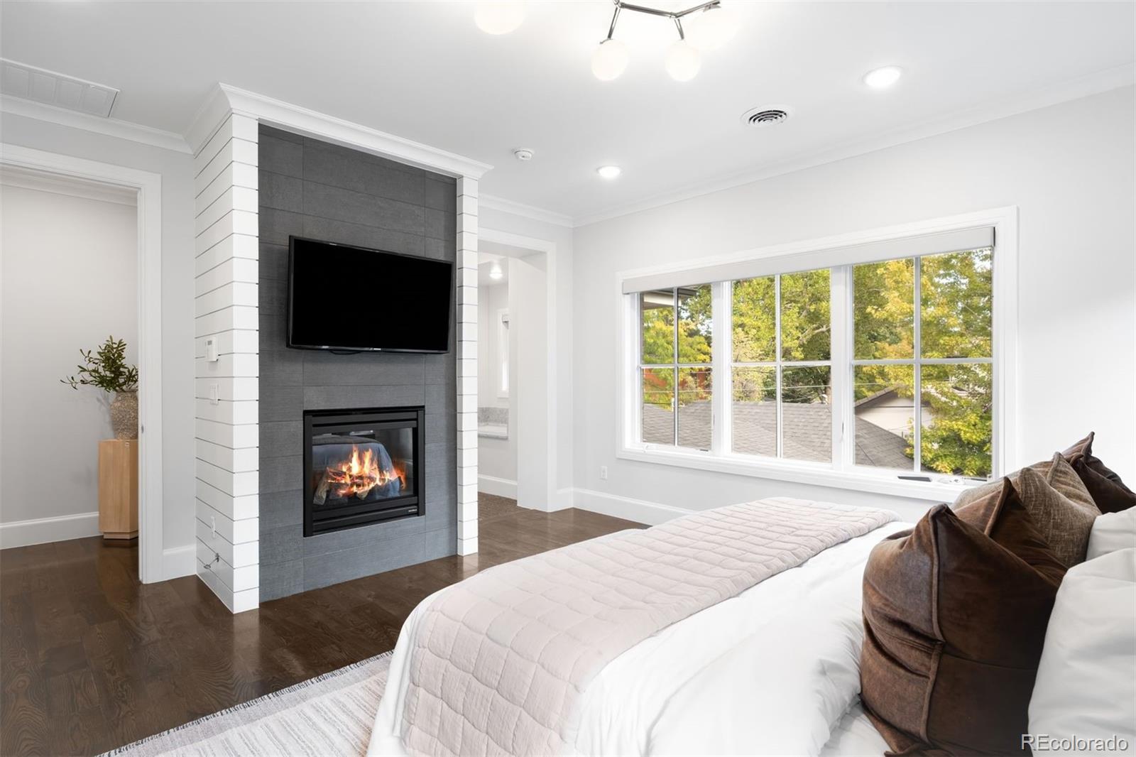 MLS Image #18 for 2218 s clayton street,denver, Colorado