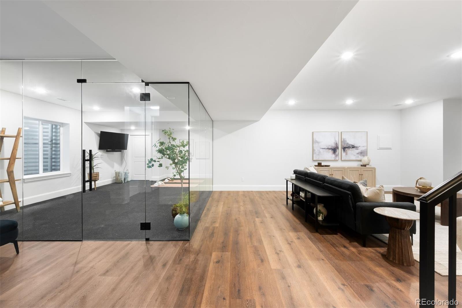 MLS Image #25 for 2218 s clayton street,denver, Colorado