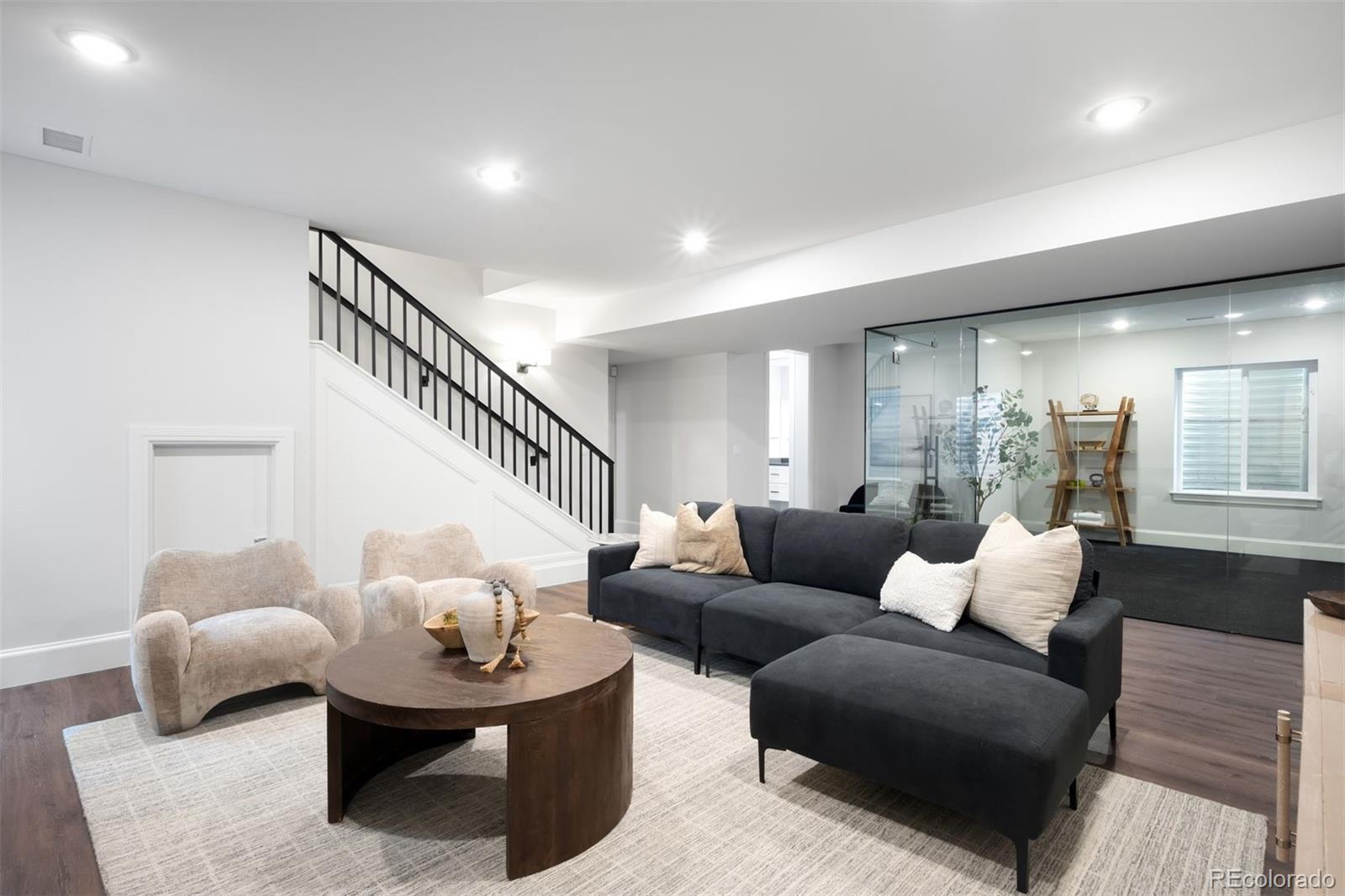 MLS Image #26 for 2218 s clayton street,denver, Colorado