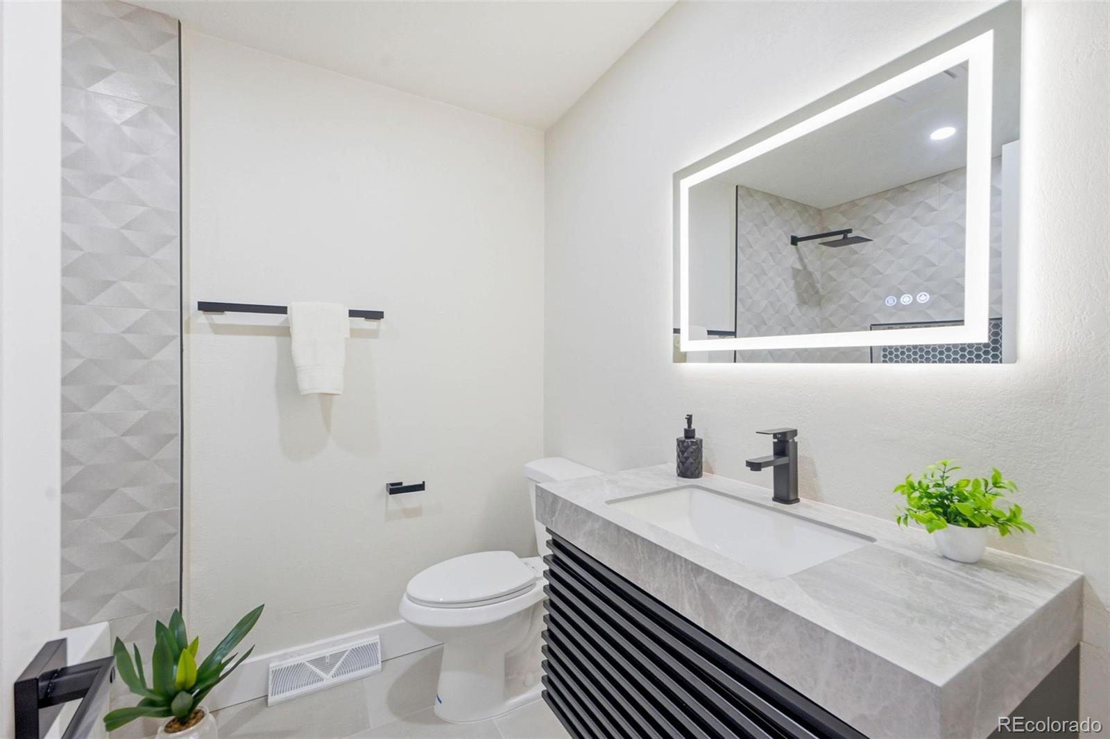 MLS Image #8 for 2126 s yarrow street,lakewood, Colorado