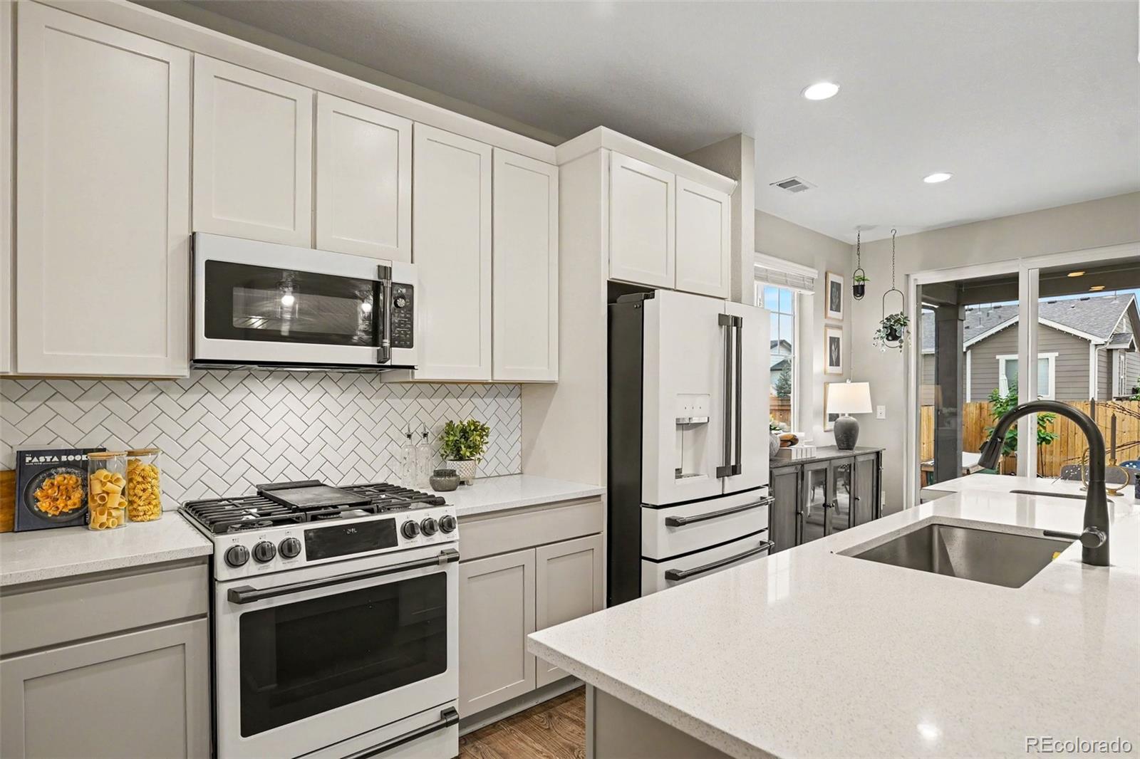 MLS Image #10 for 9760  biscay street,commerce city, Colorado