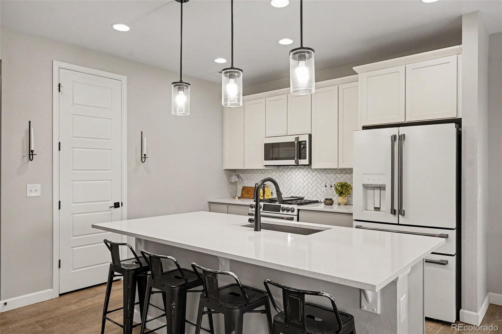 MLS Image #7 for 9760  biscay street,commerce city, Colorado