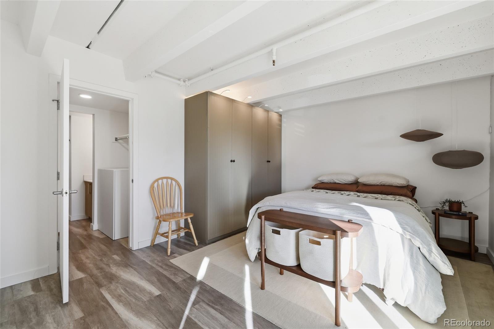 MLS Image #9 for 1495  vrain street,denver, Colorado