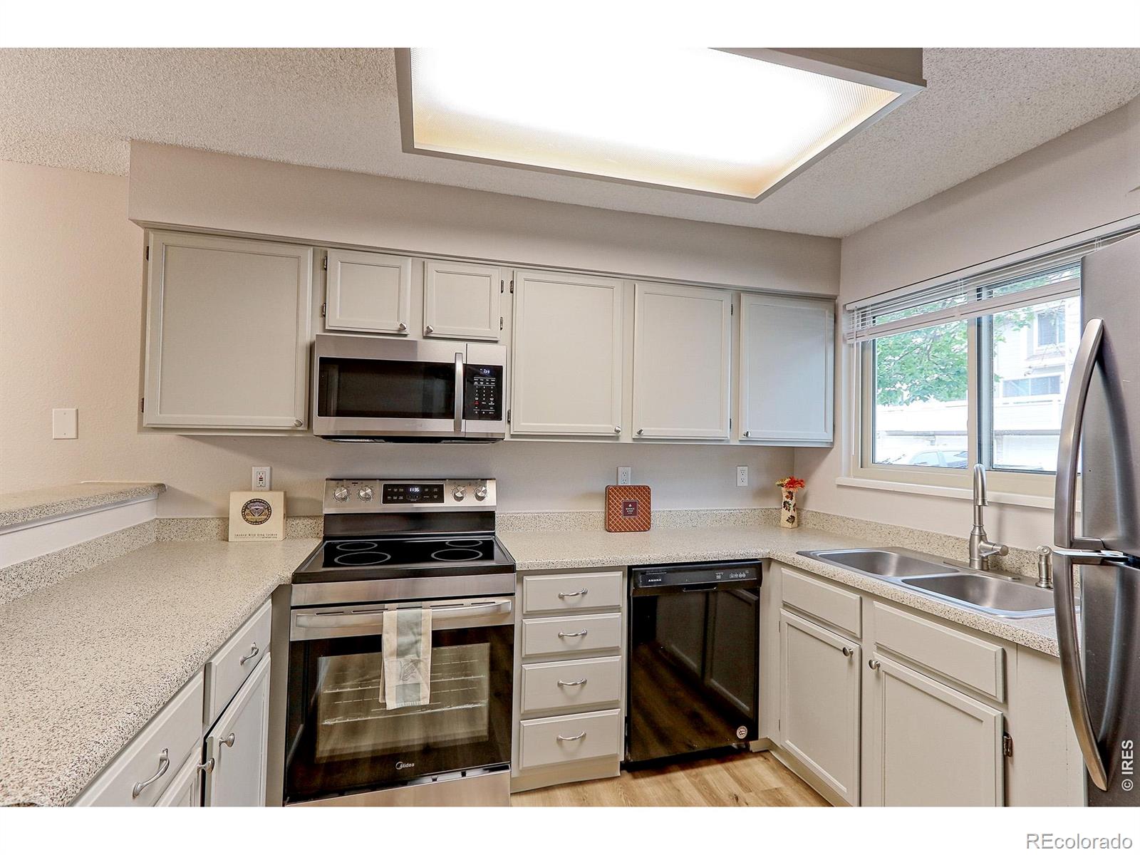 MLS Image #10 for 8745 w cornell avenue,lakewood, Colorado