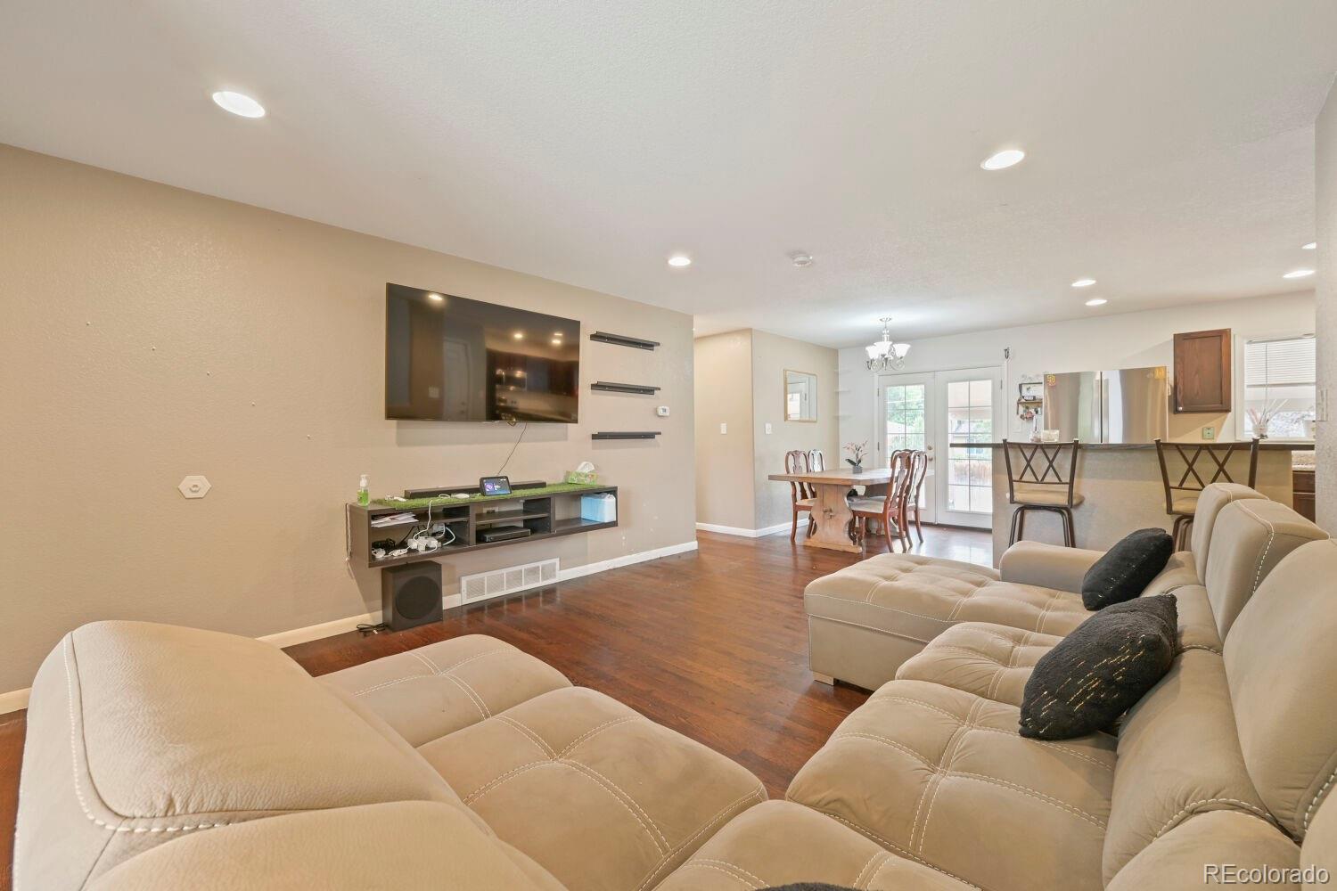 MLS Image #2 for 1248 s eaton street,lakewood, Colorado