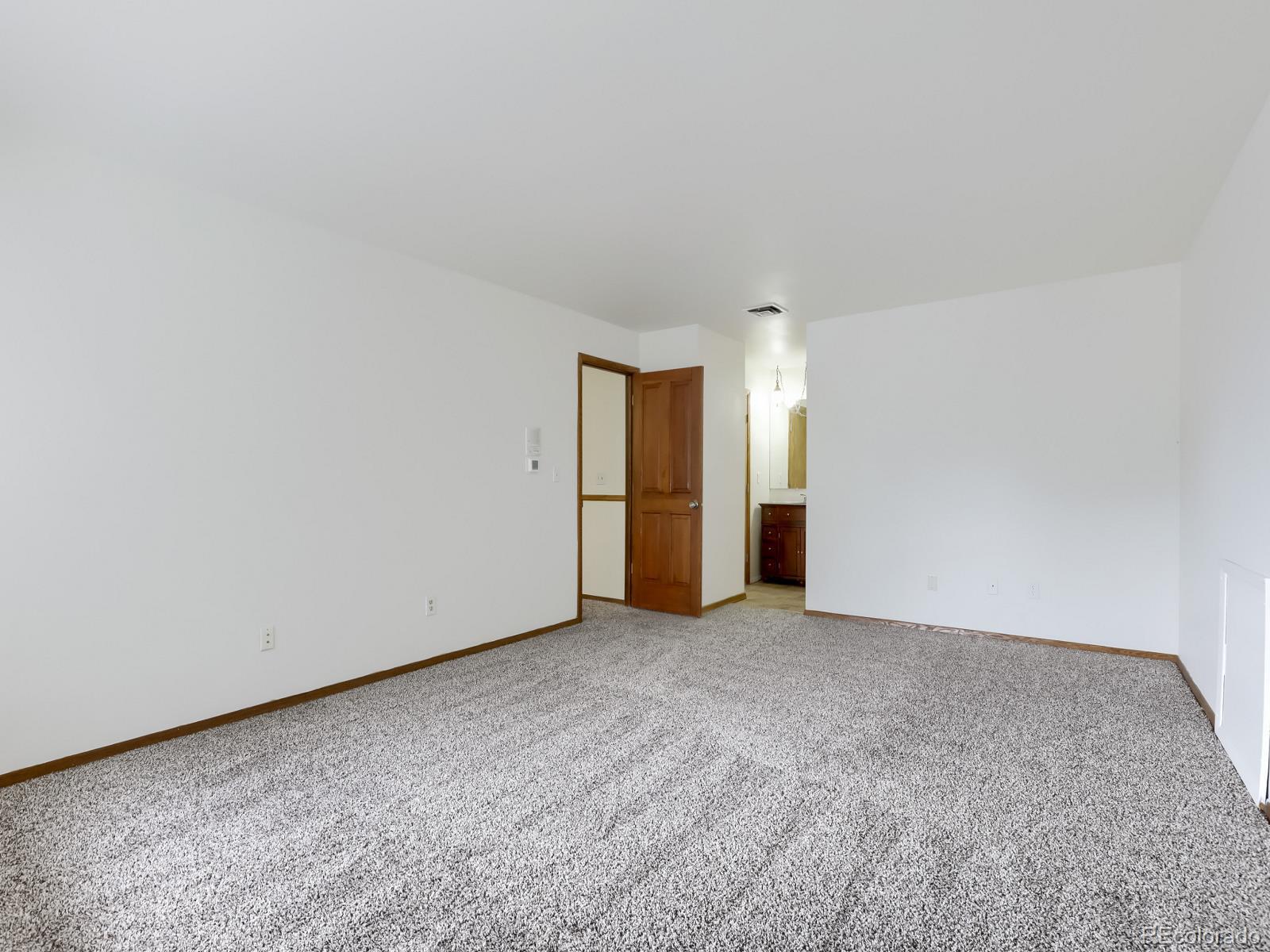 MLS Image #12 for 15818 e 8th circle,aurora, Colorado