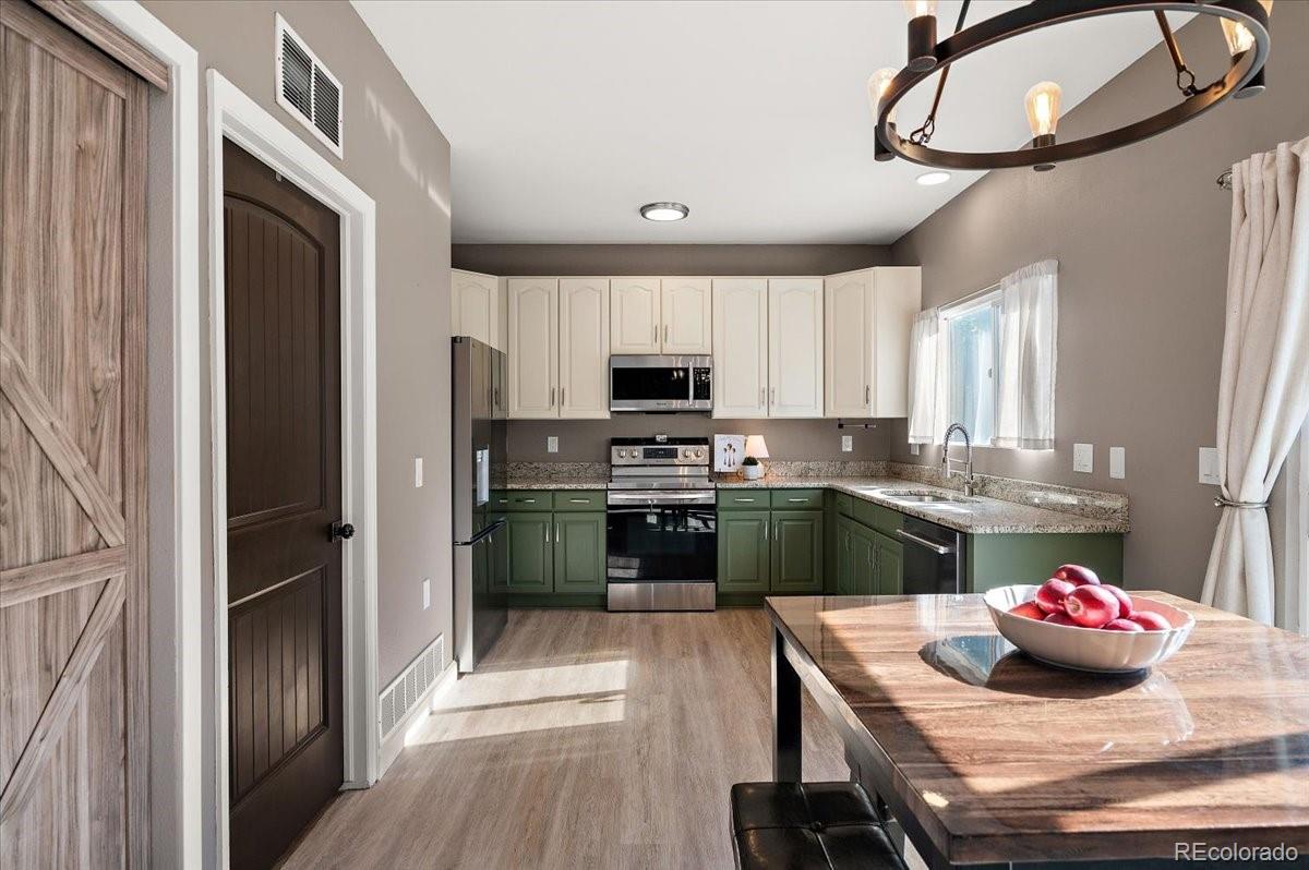 MLS Image #5 for 2367  woodpark drive,colorado springs, Colorado