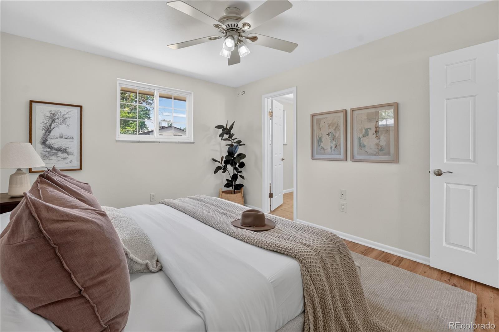 MLS Image #10 for 3019 s eaton street,denver, Colorado
