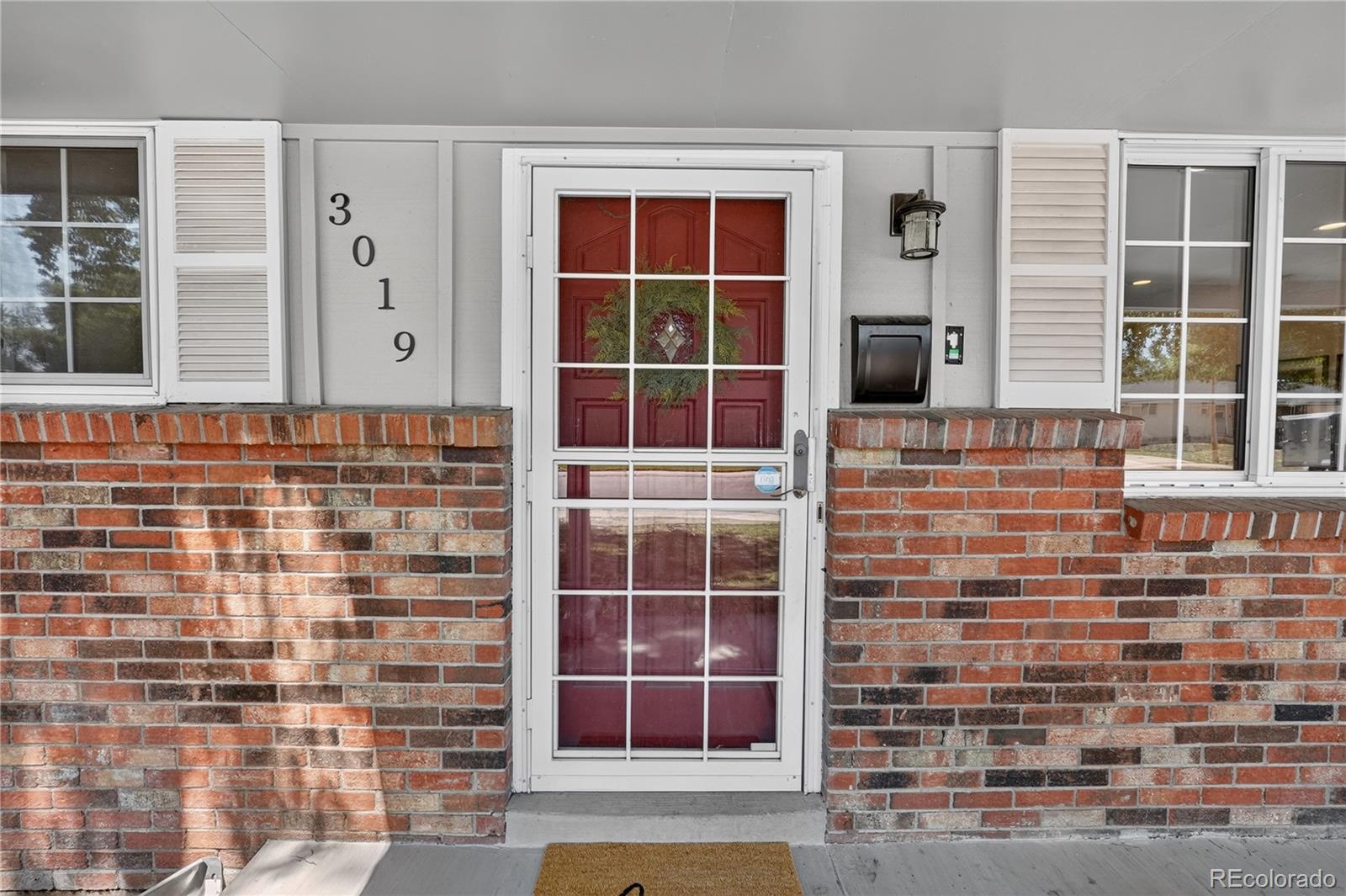 MLS Image #3 for 3019 s eaton street,denver, Colorado