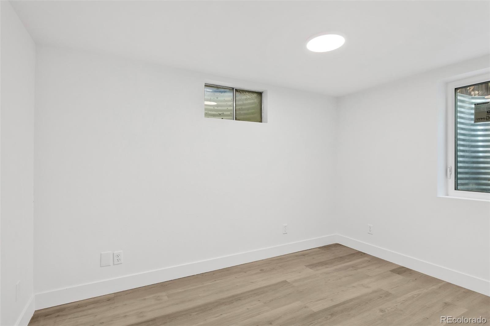 MLS Image #21 for 975 e 9th avenue,broomfield, Colorado