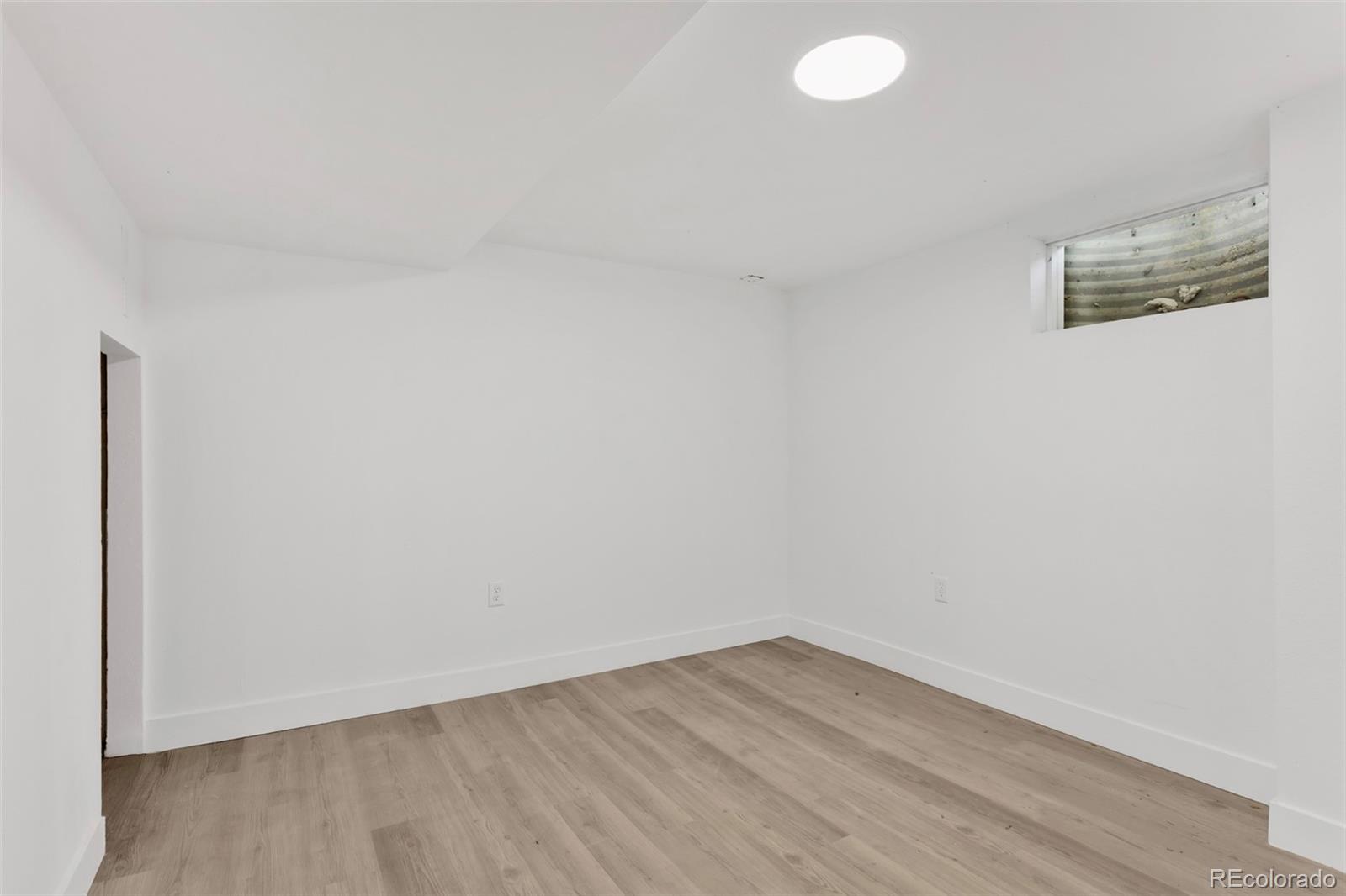 MLS Image #27 for 975 e 9th avenue,broomfield, Colorado