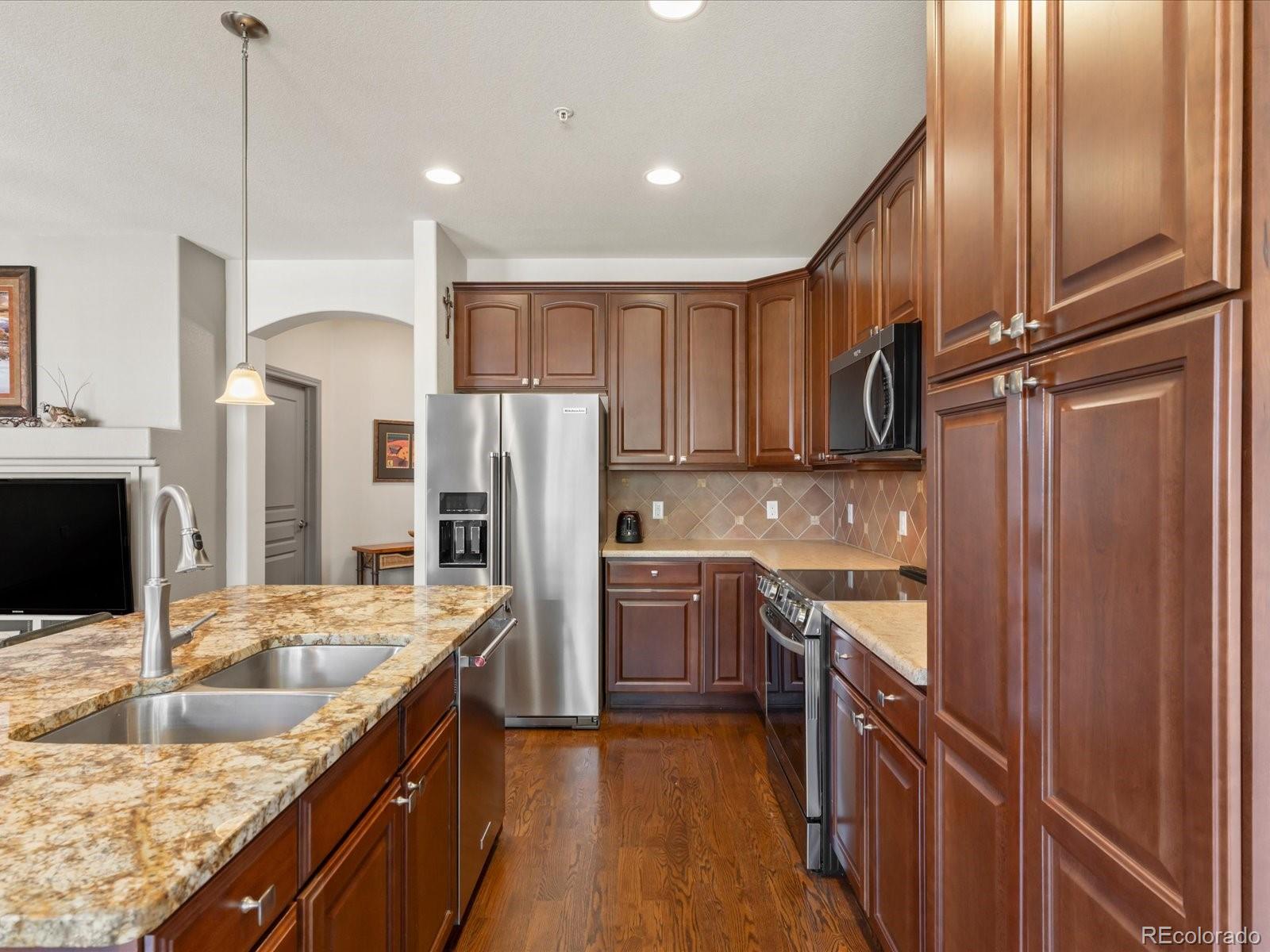 MLS Image #3 for 11923 w long circle,littleton, Colorado