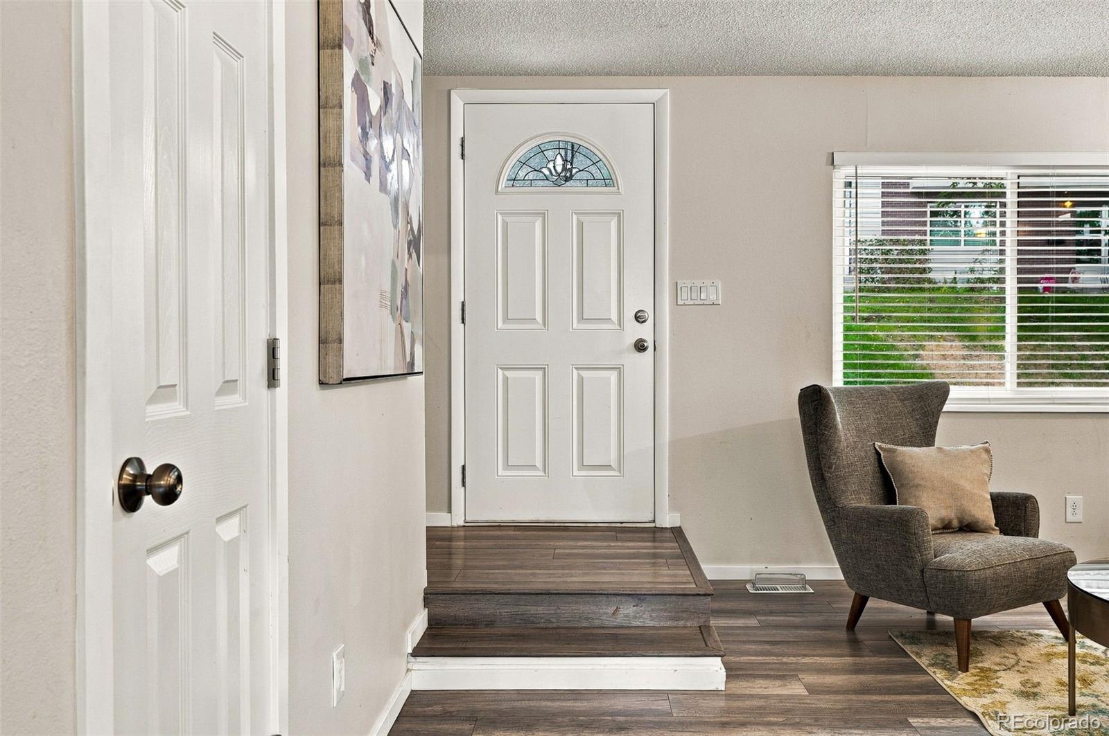 MLS Image #1 for 525 s xenon court,lakewood, Colorado