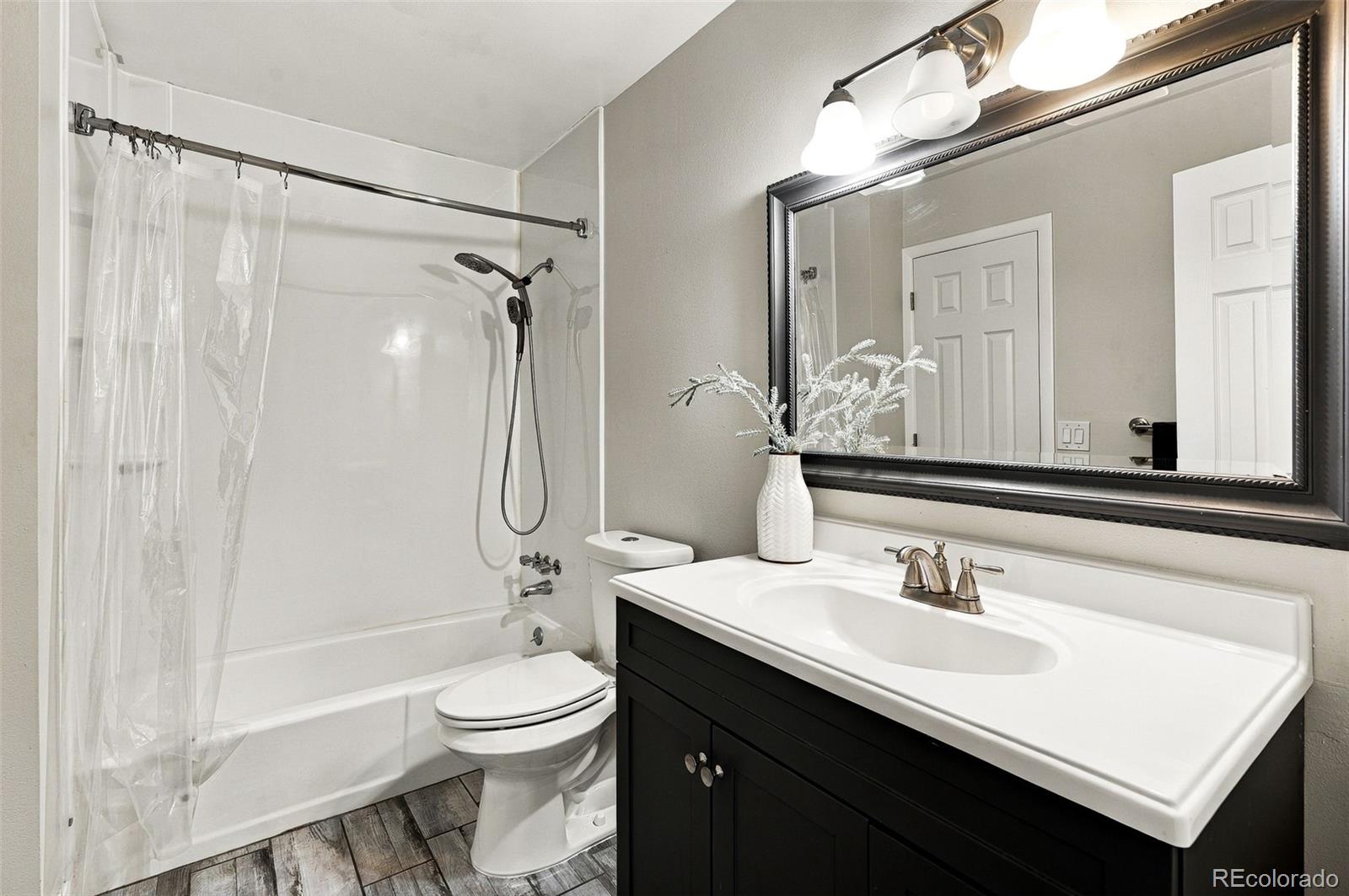 MLS Image #15 for 525 s xenon court,lakewood, Colorado
