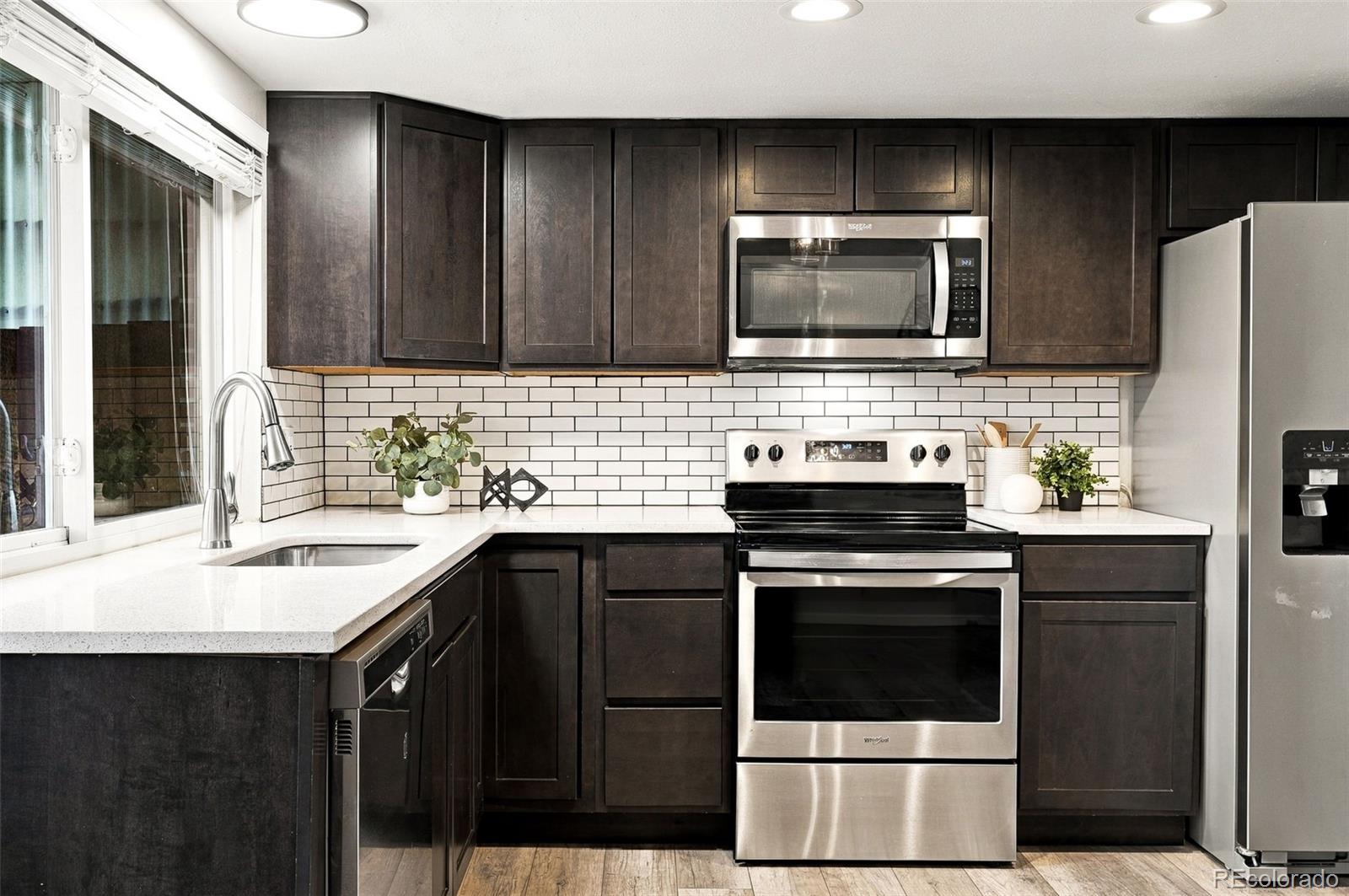 MLS Image #6 for 525 s xenon court,lakewood, Colorado