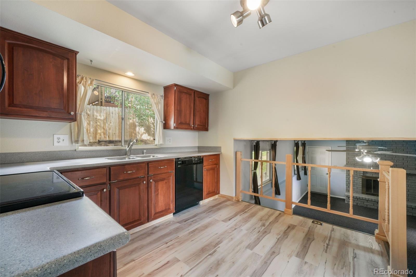MLS Image #12 for 5090  flintridge drive,colorado springs, Colorado