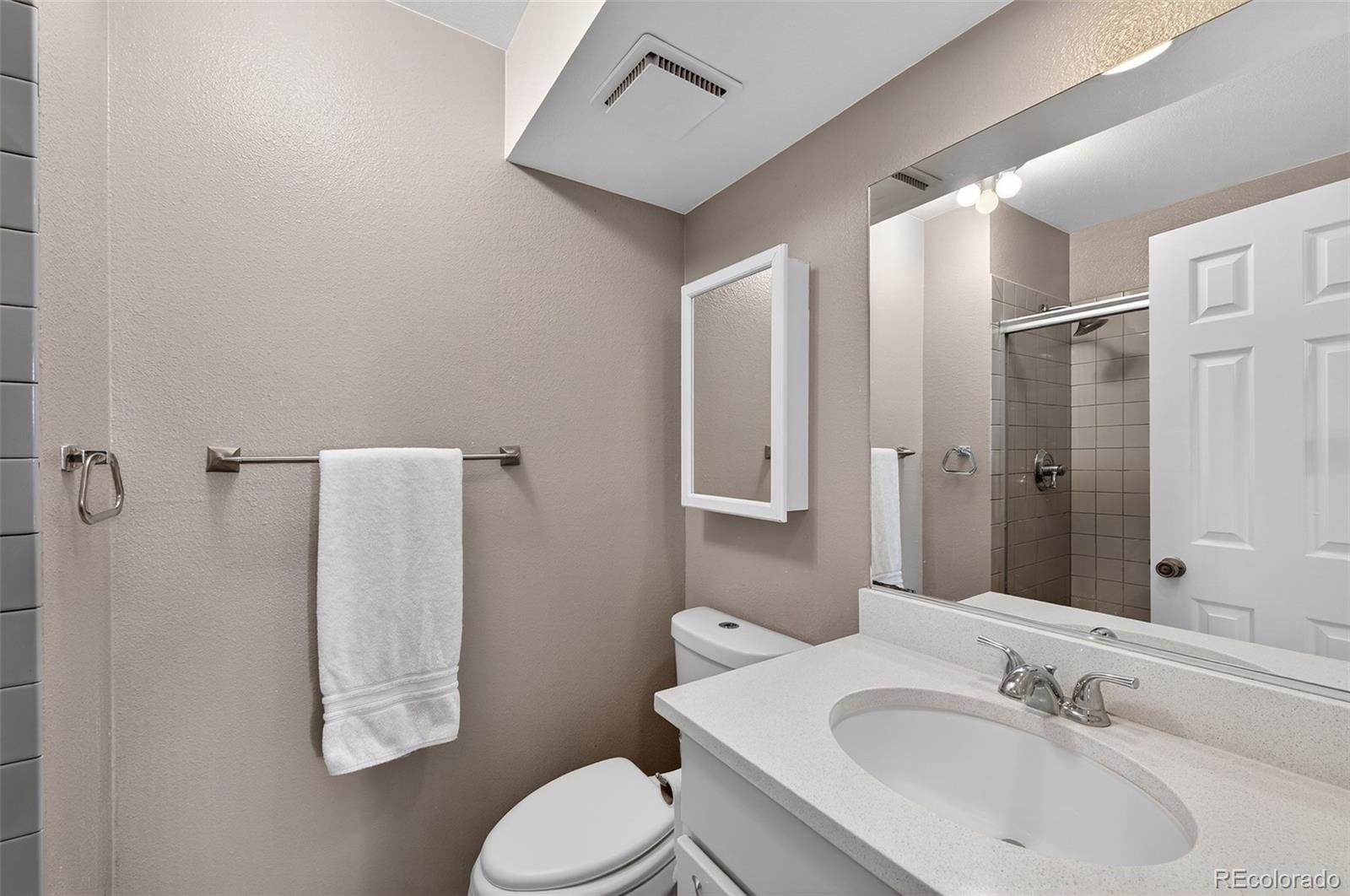 MLS Image #18 for 6489 s dayton street,englewood, Colorado