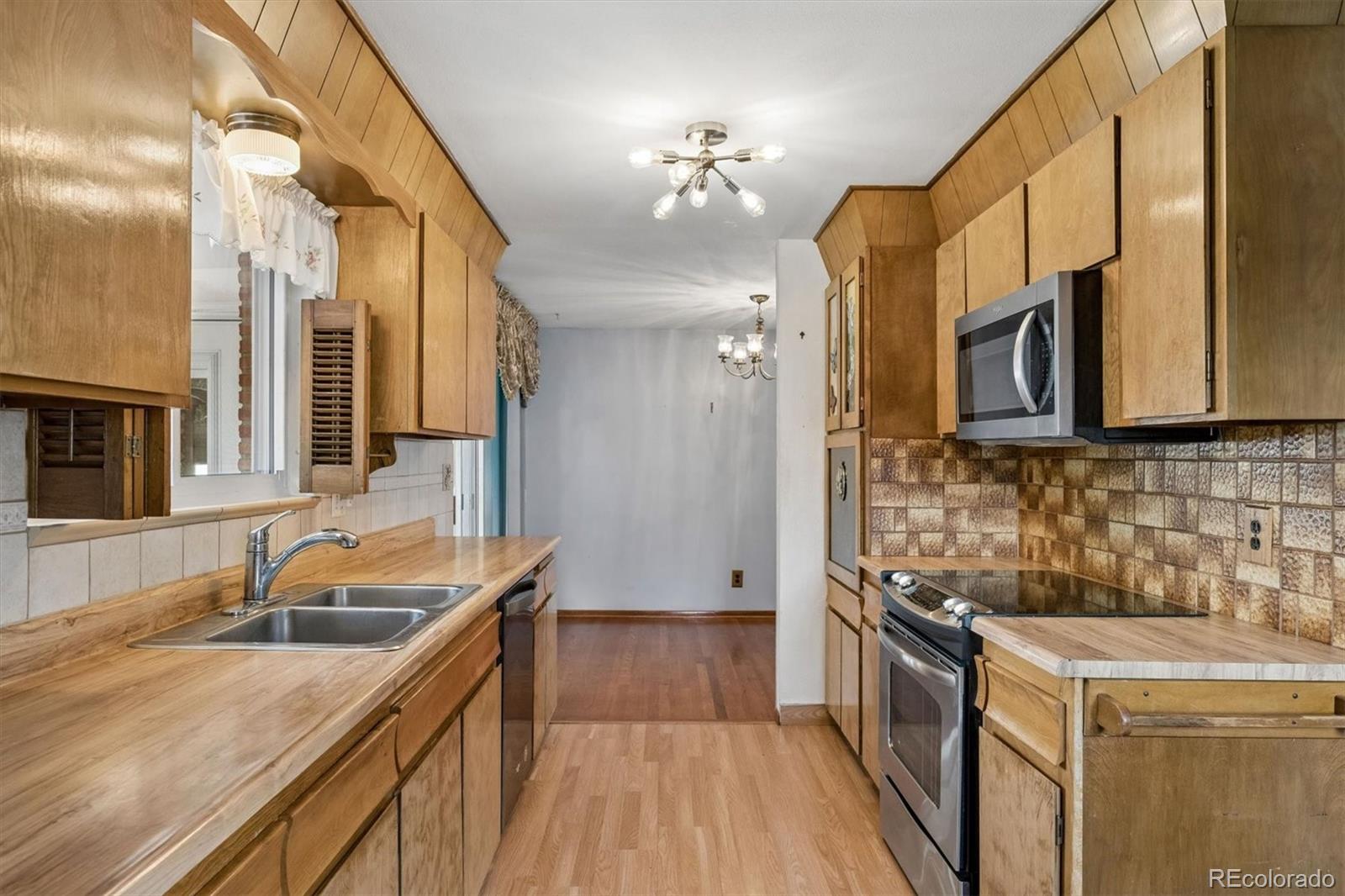 MLS Image #11 for 8281  bluebell way,denver, Colorado