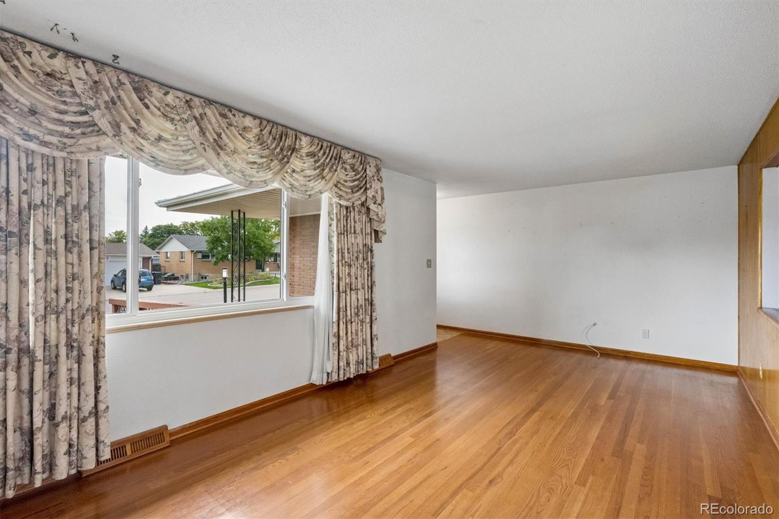 MLS Image #2 for 8281  bluebell way,denver, Colorado