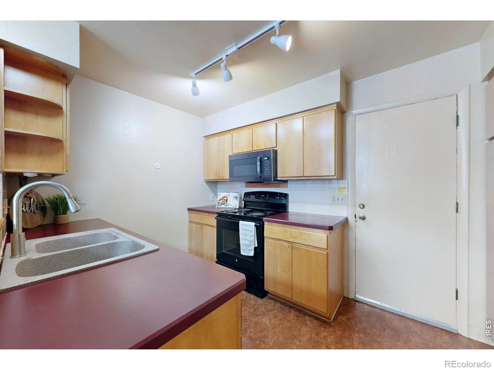 MLS Image #9 for 1909 w 101st avenue,thornton, Colorado
