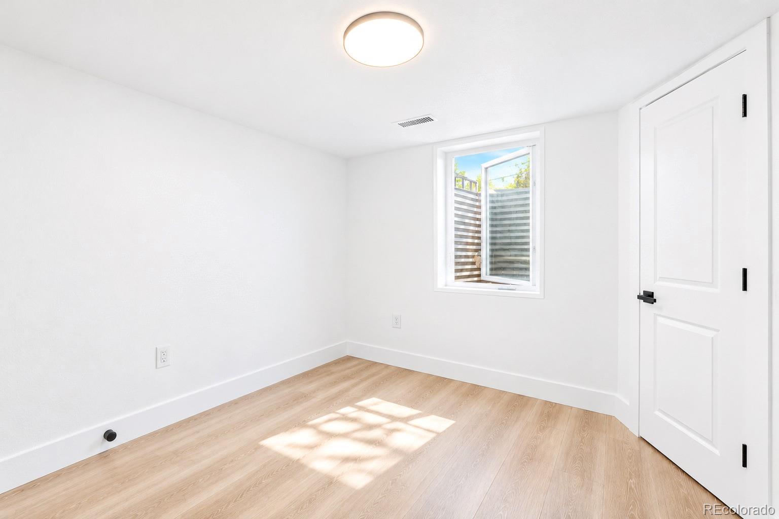 MLS Image #11 for 4035 s sherman street,englewood, Colorado