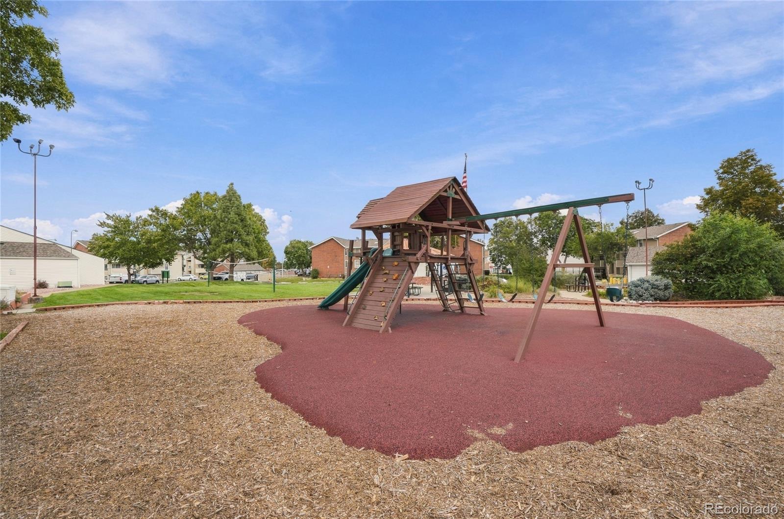 MLS Image #16 for 10150 e virginia avenue,denver, Colorado