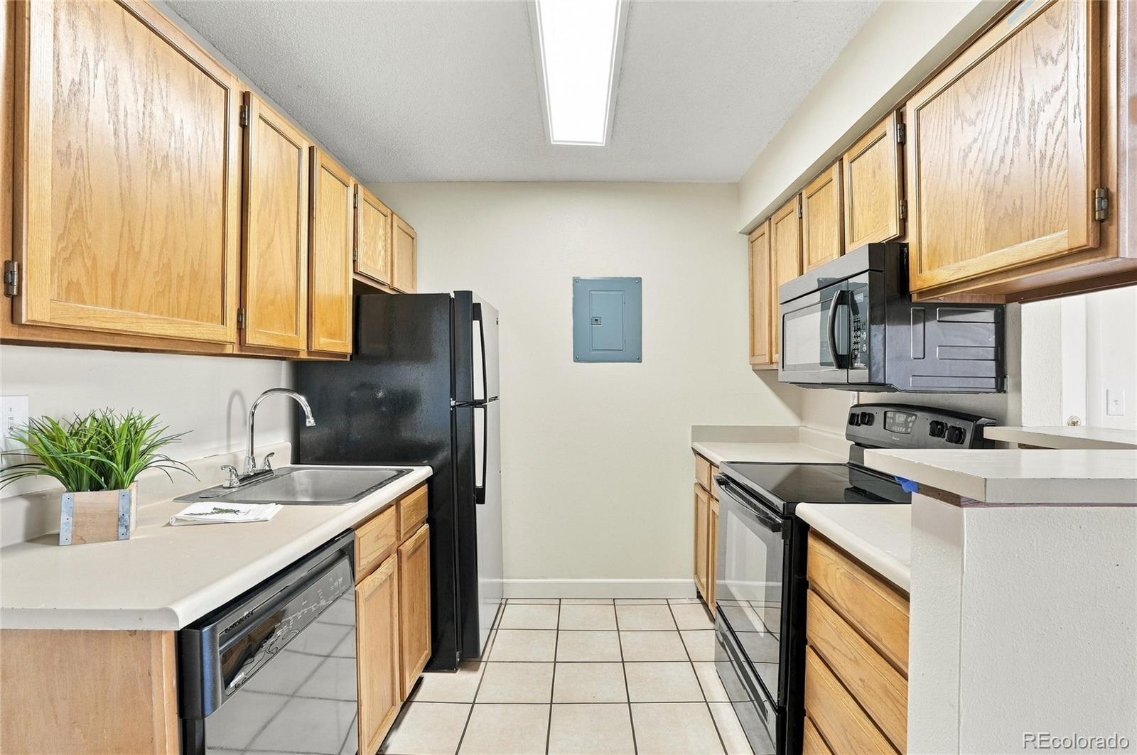 MLS Image #2 for 10150 e virginia avenue,denver, Colorado
