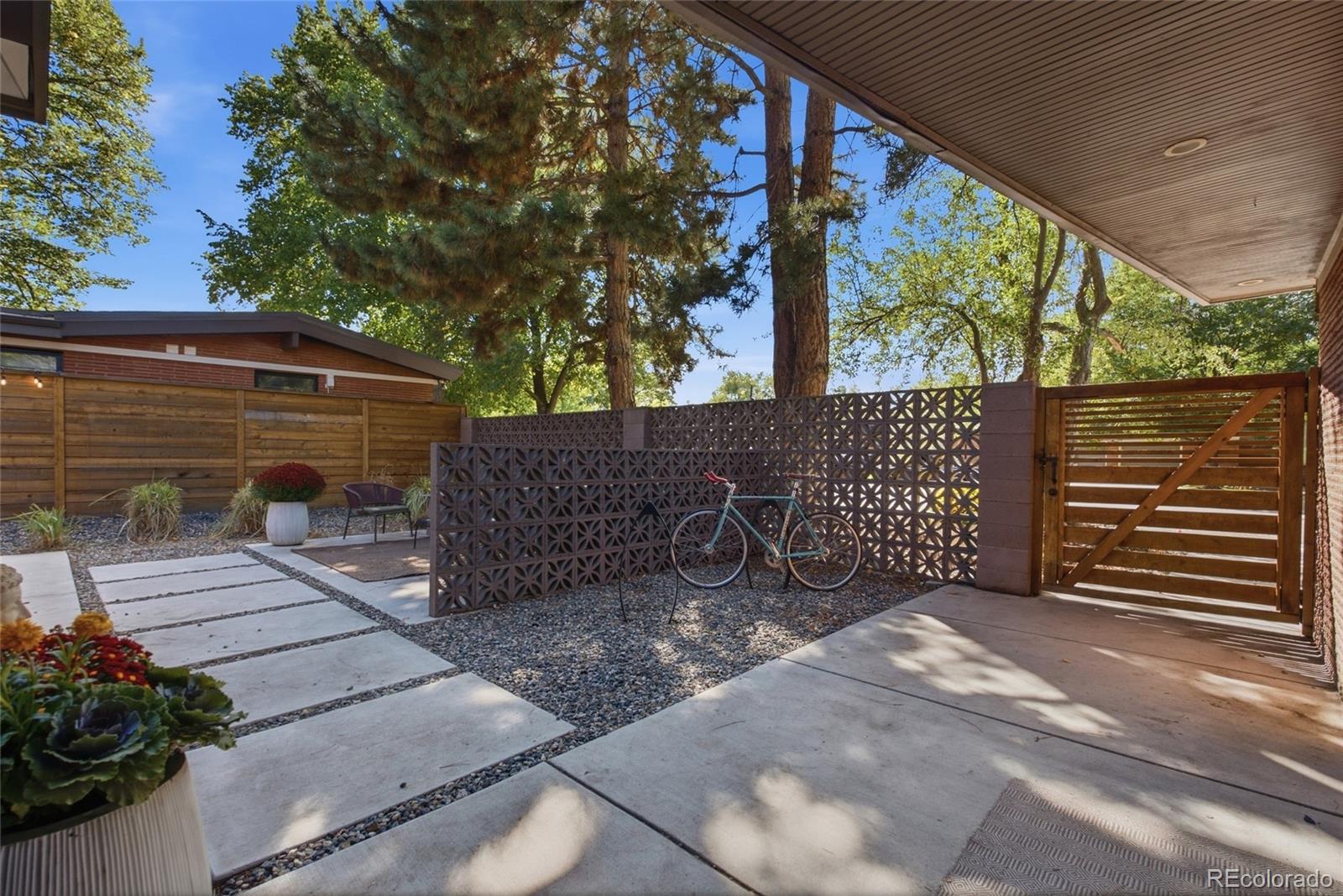 MLS Image #36 for 1210  ivy street,denver, Colorado