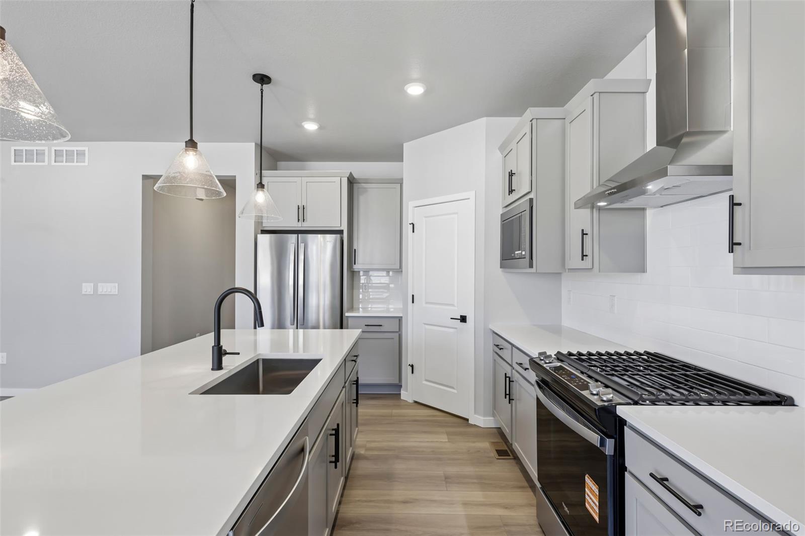 MLS Image #12 for 13783  daffodil way,parker, Colorado