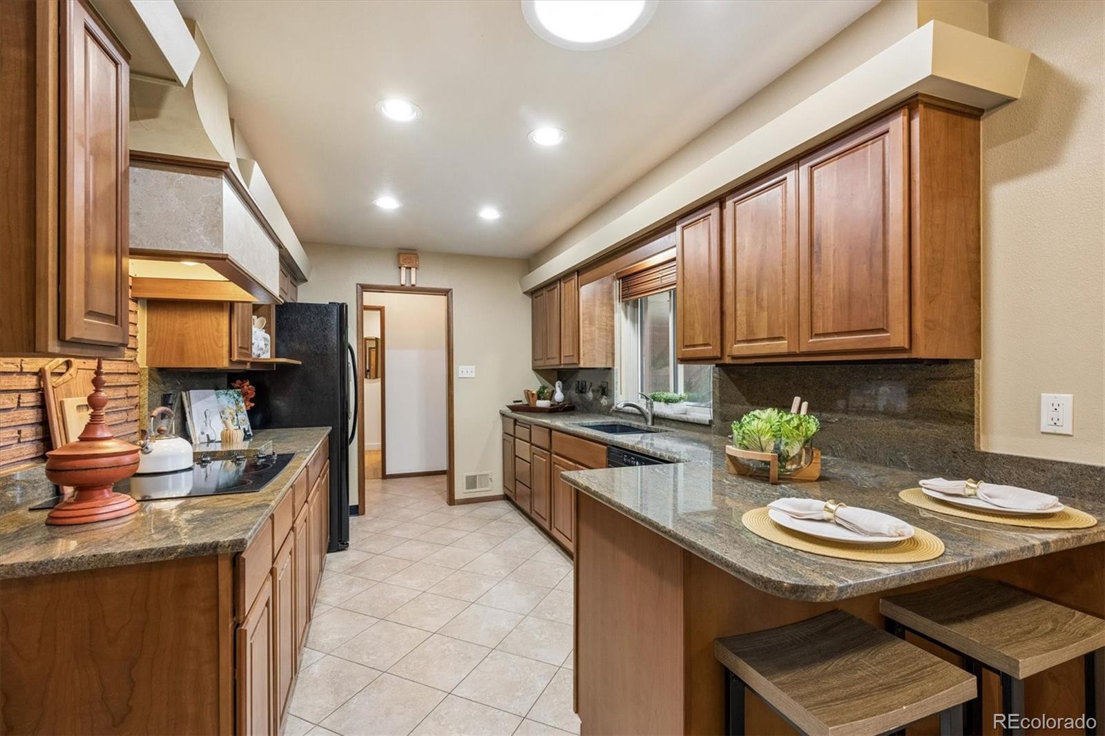 MLS Image #8 for 1860  willow lane,lakewood, Colorado