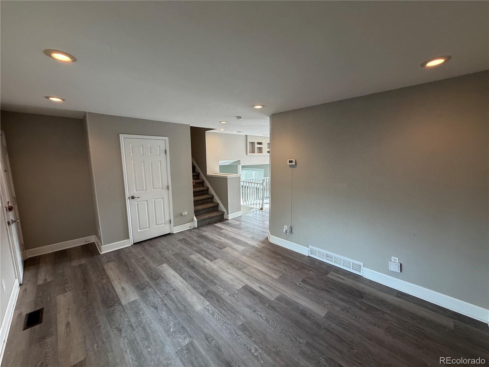 MLS Image #5 for 4674 s estes street,denver, Colorado