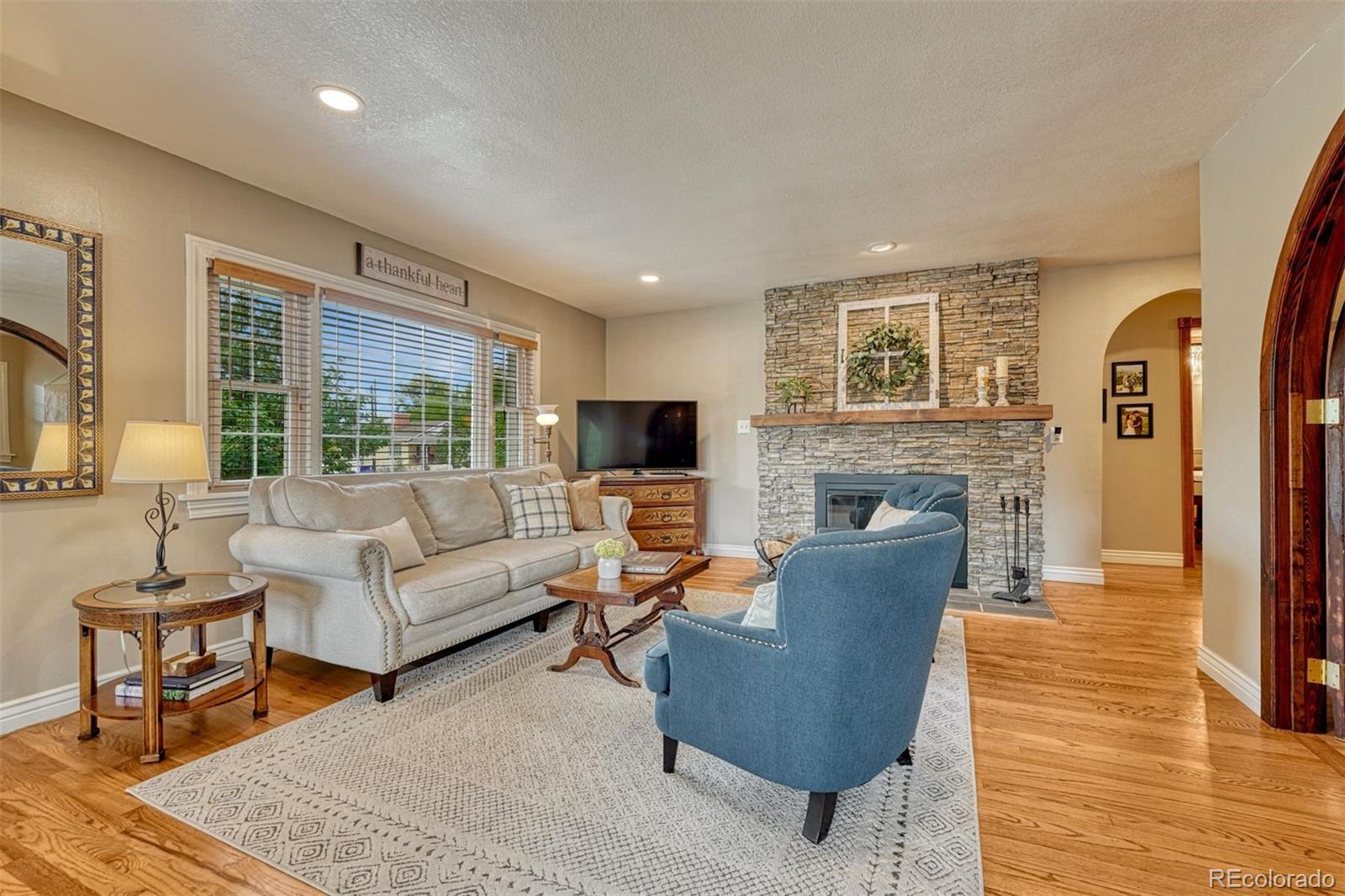 MLS Image #8 for 1900 e san rafael street,colorado springs, Colorado