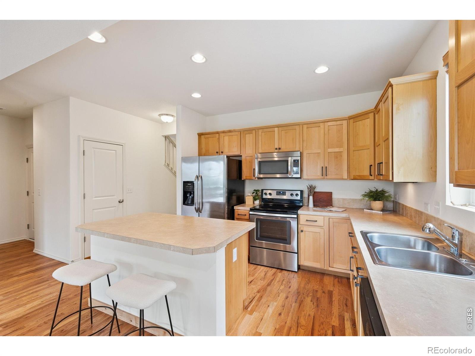 MLS Image #11 for 515  walhalla court,fort collins, Colorado