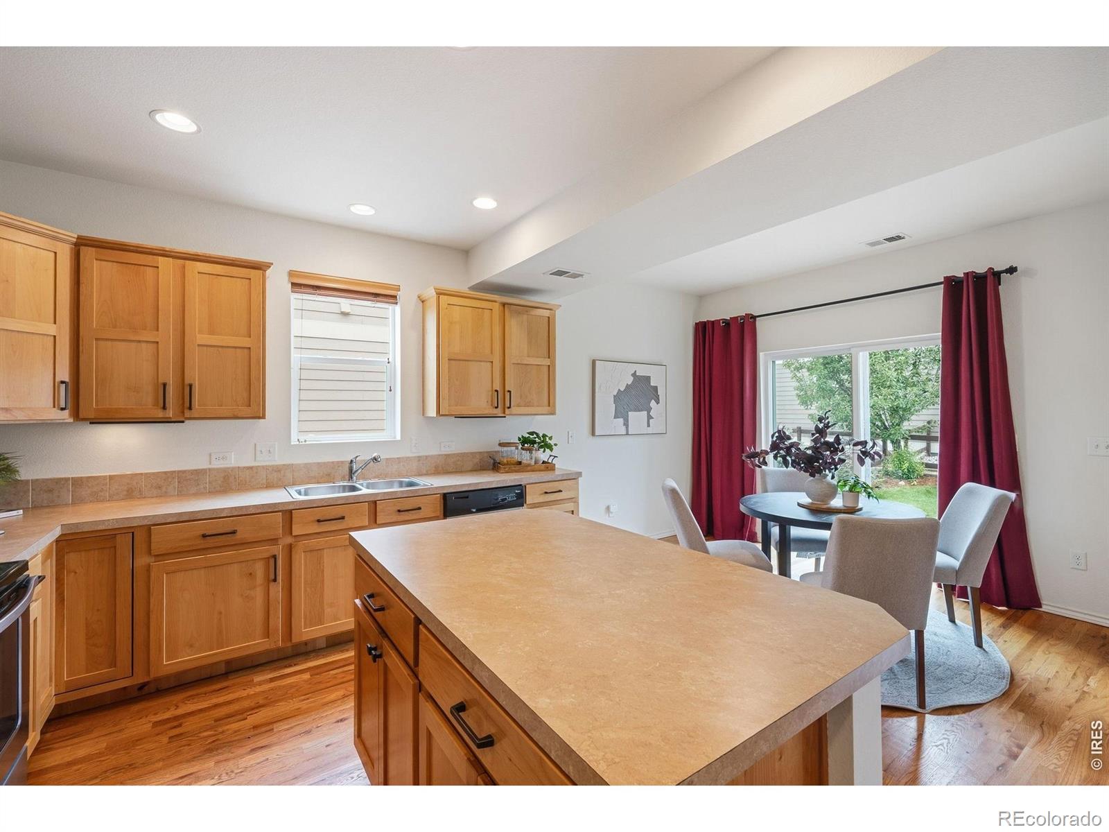 MLS Image #9 for 515  walhalla court,fort collins, Colorado
