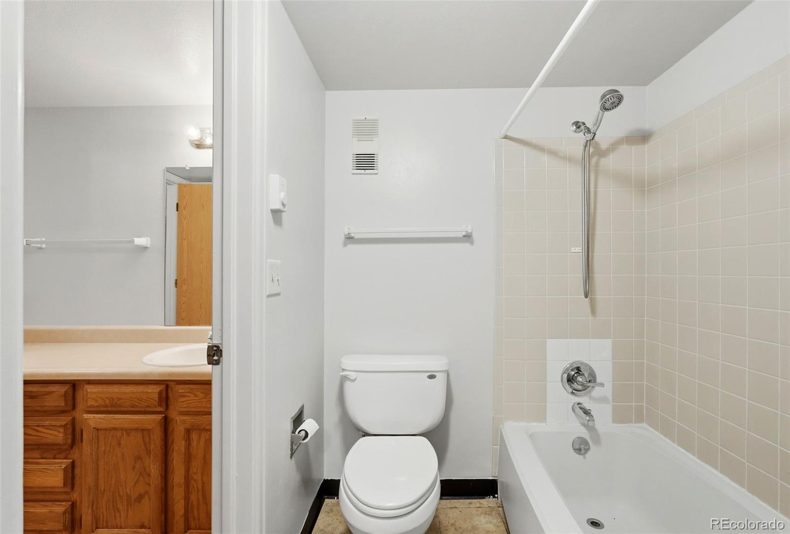 MLS Image #10 for 14751 e tennessee drive,aurora, Colorado