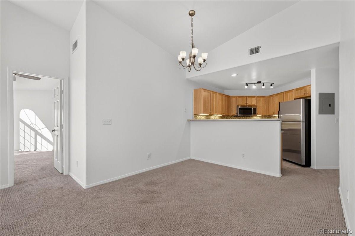 MLS Image #6 for 8707 e dry creek road 1823,centennial, Colorado