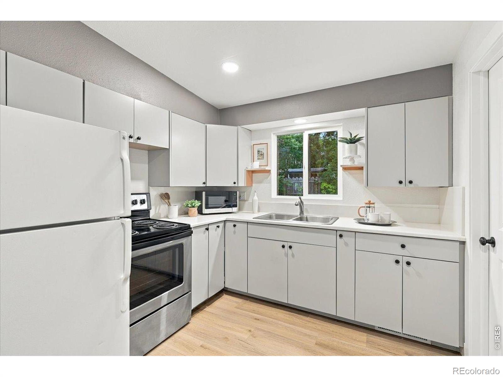 MLS Image #14 for 1617  richards place,fort collins, Colorado
