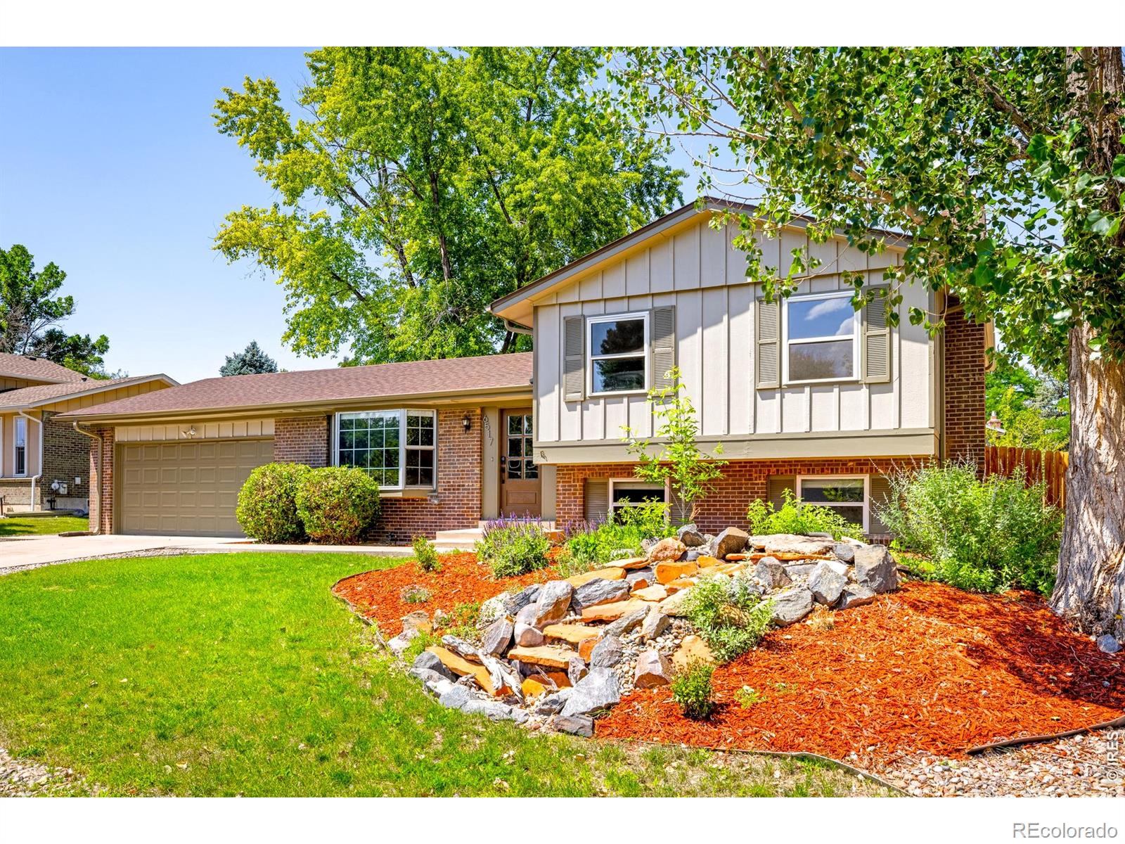 MLS Image #1 for 6517 w arbor drive,littleton, Colorado
