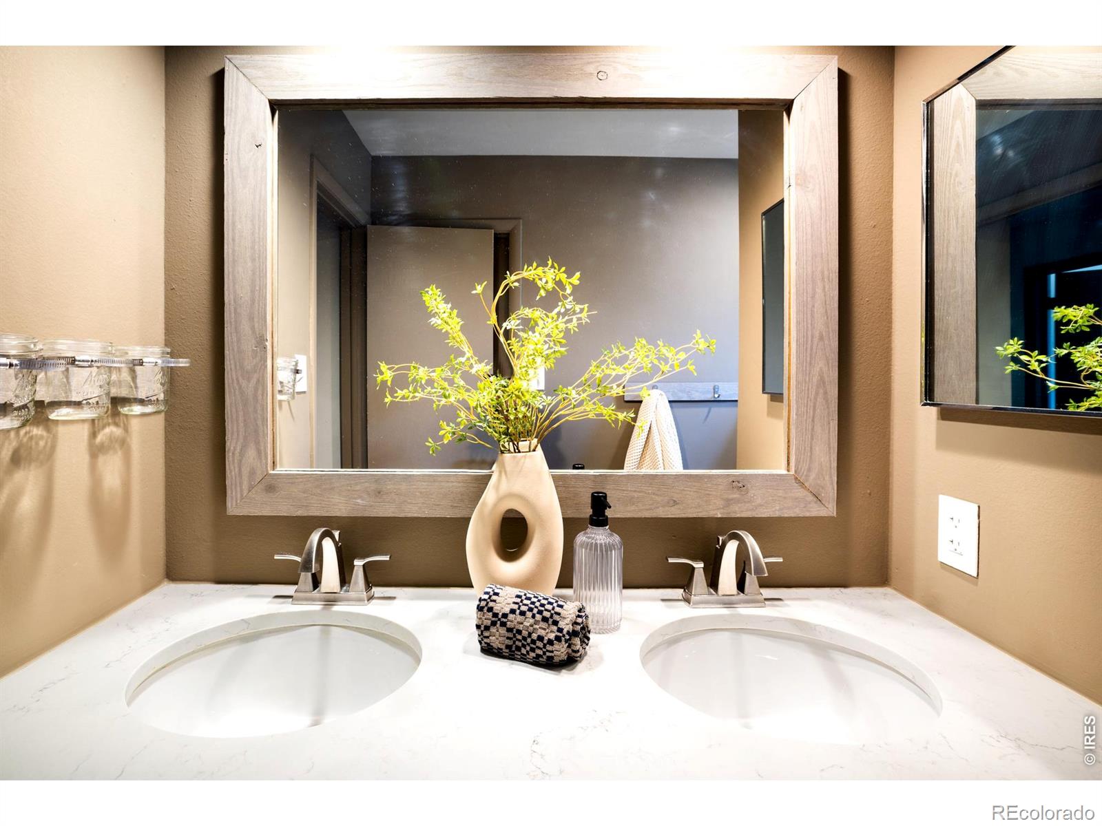 MLS Image #16 for 6517 w arbor drive,littleton, Colorado