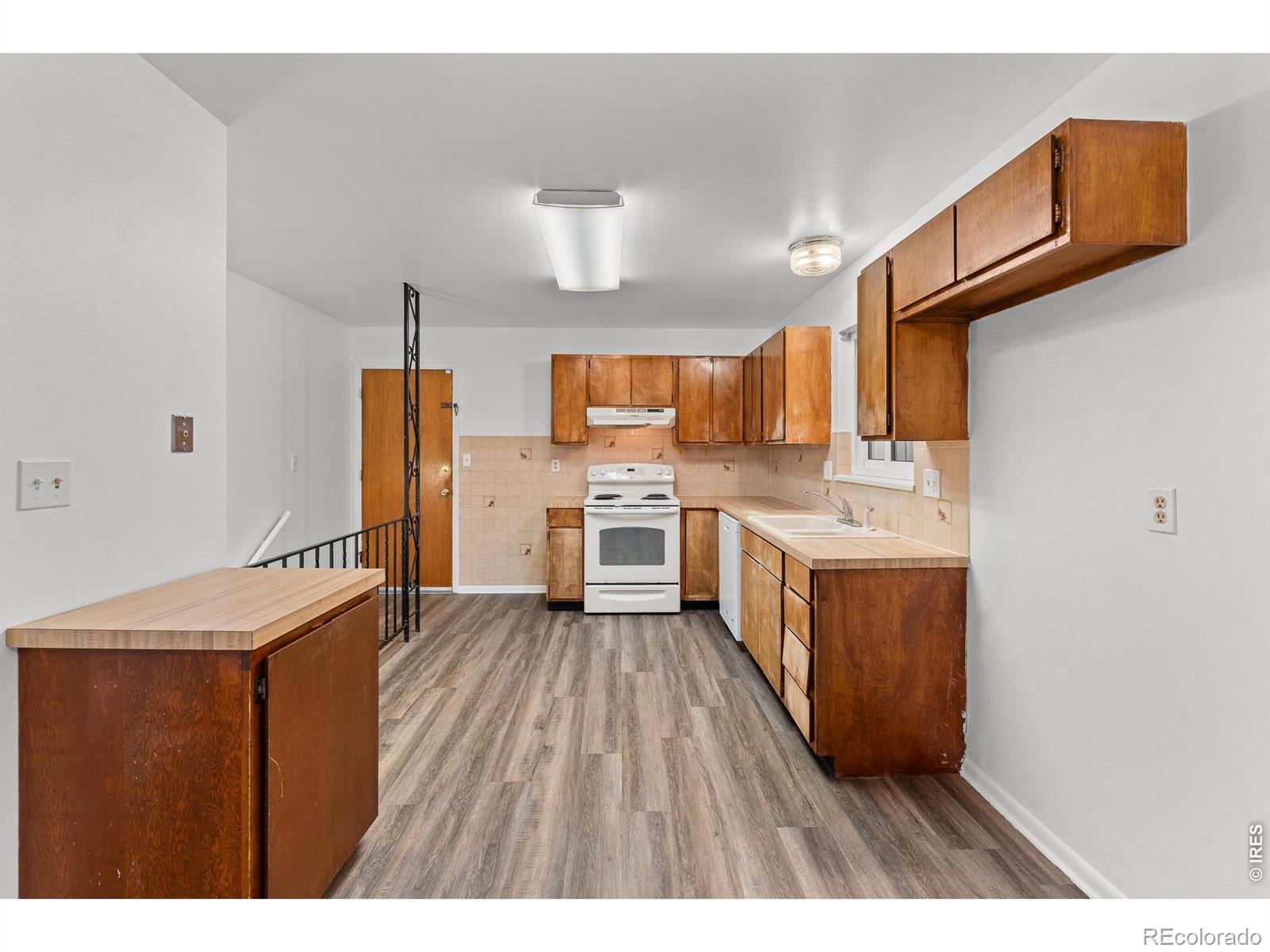 MLS Image #2 for 224 s 5th street,la salle, Colorado