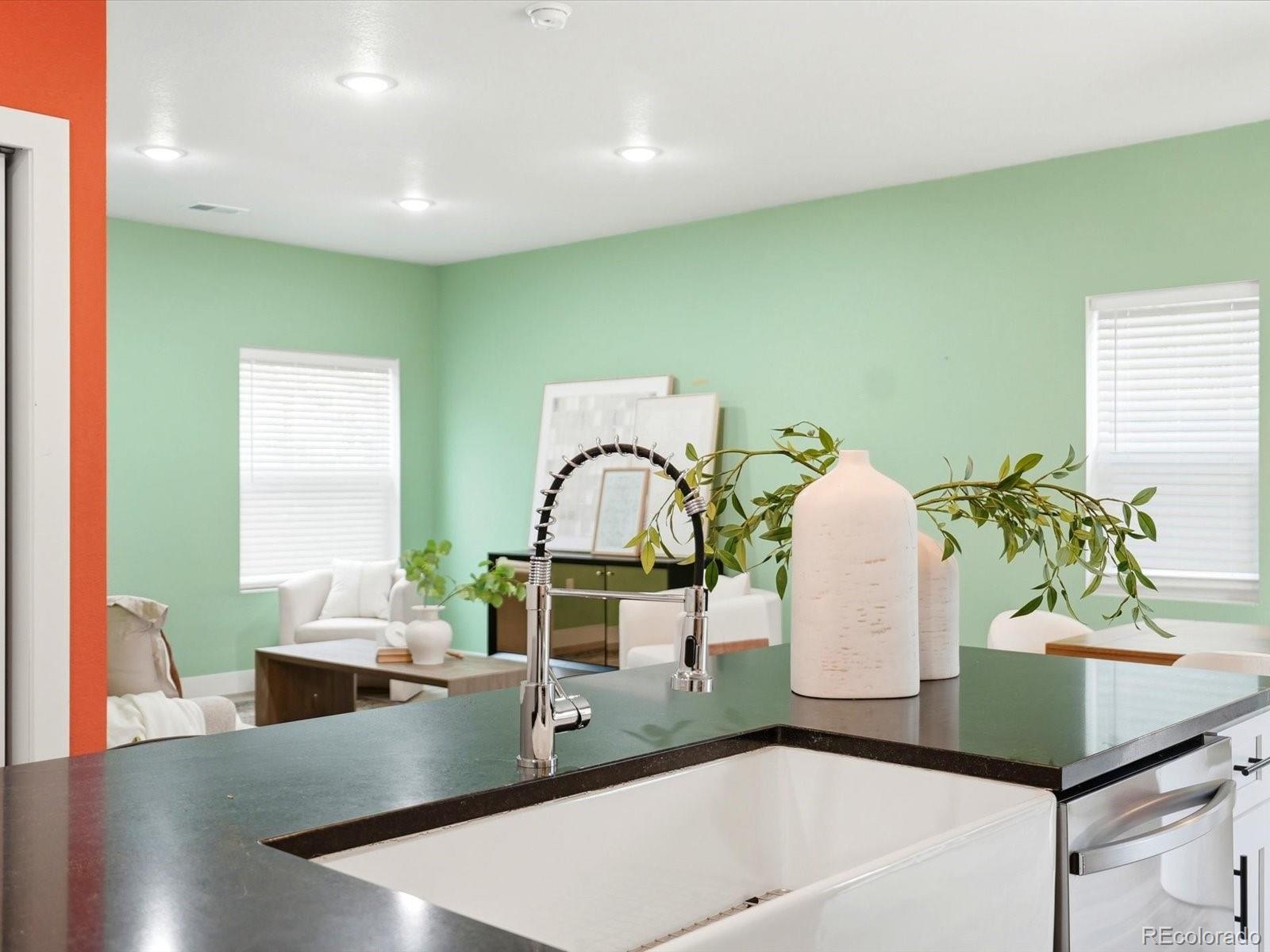 MLS Image #18 for 550 s raleigh street,denver, Colorado