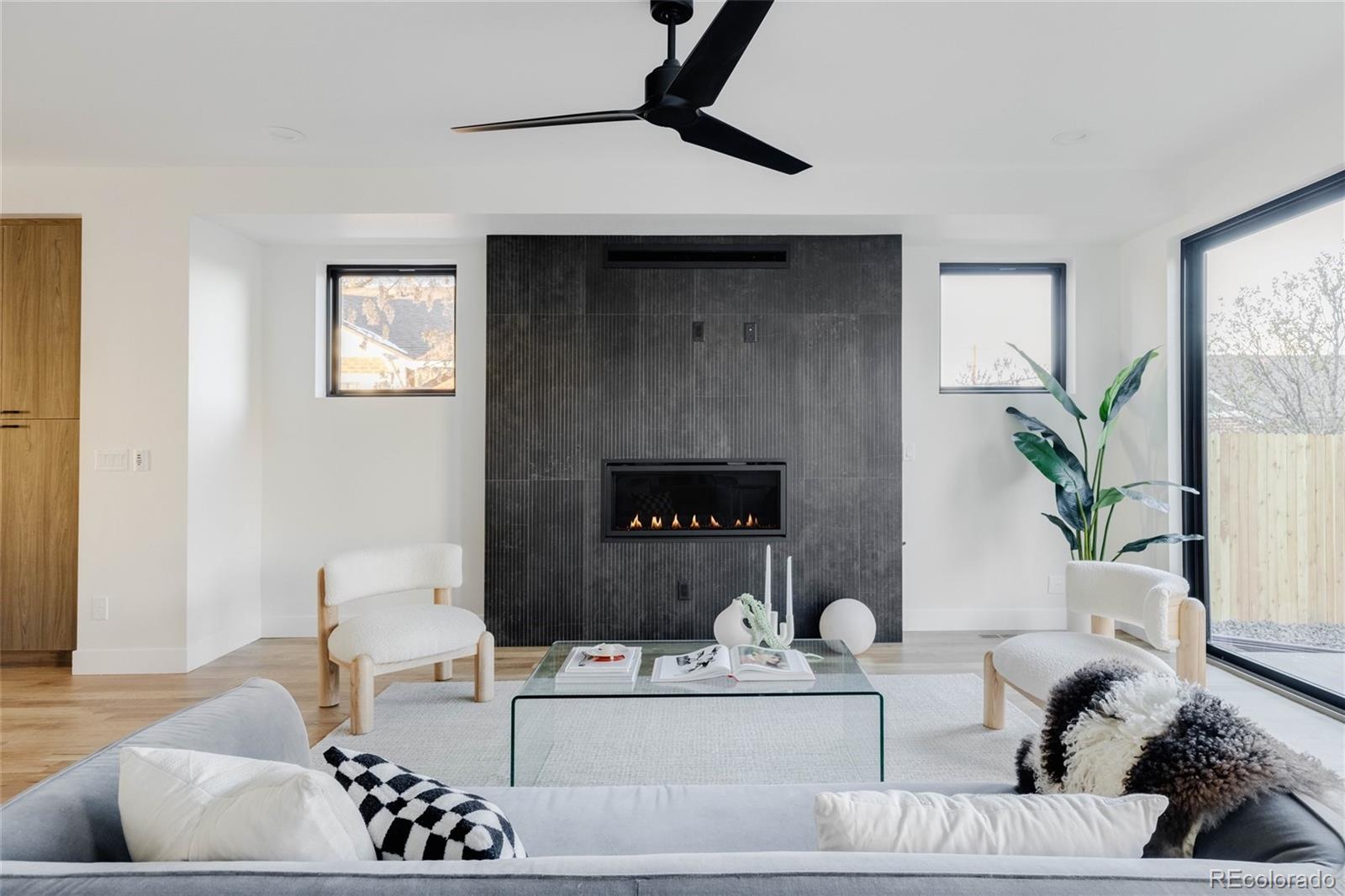 MLS Image #10 for 2437 s cherokee street,denver, Colorado