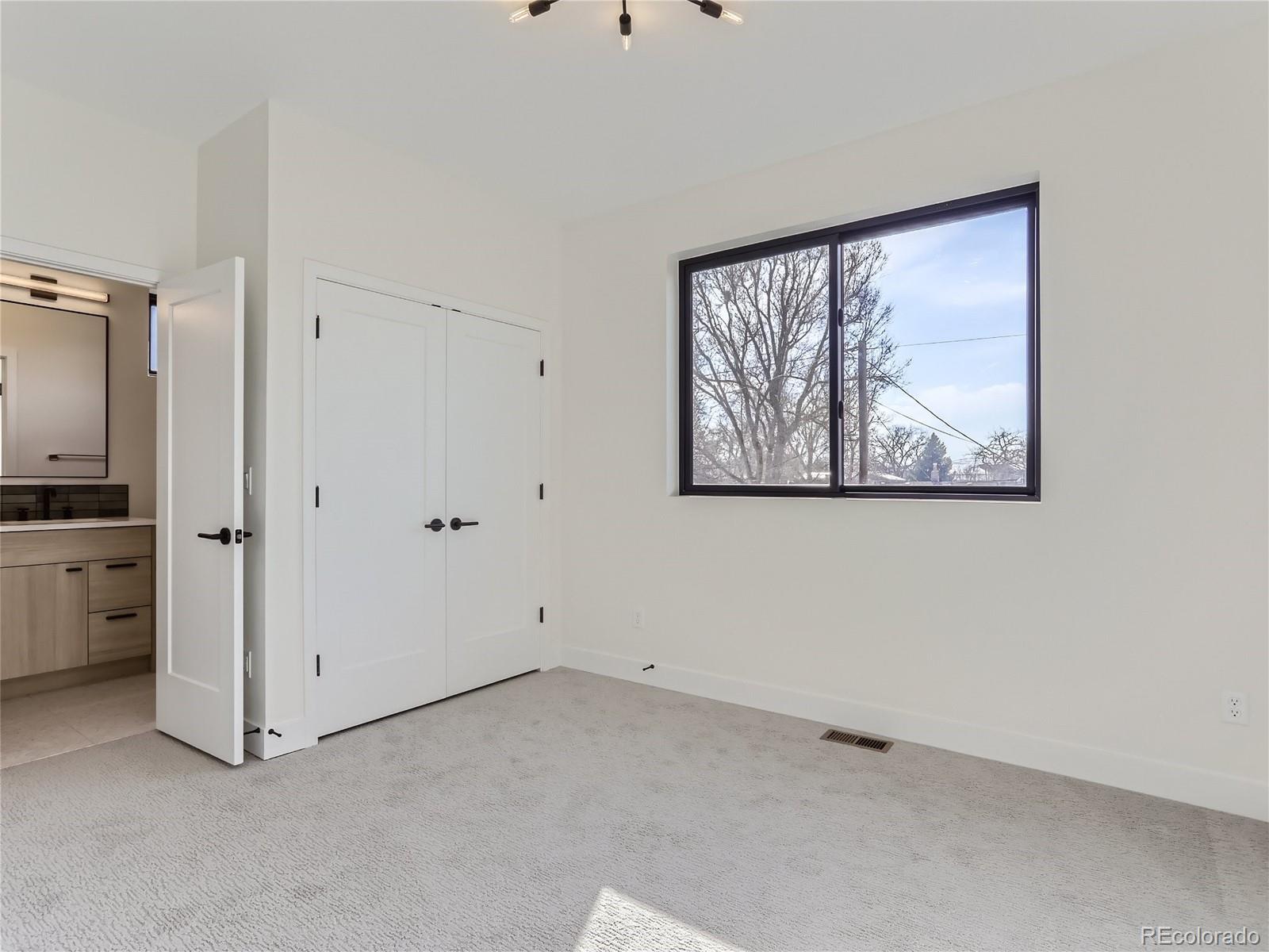 MLS Image #27 for 2437 s cherokee street,denver, Colorado