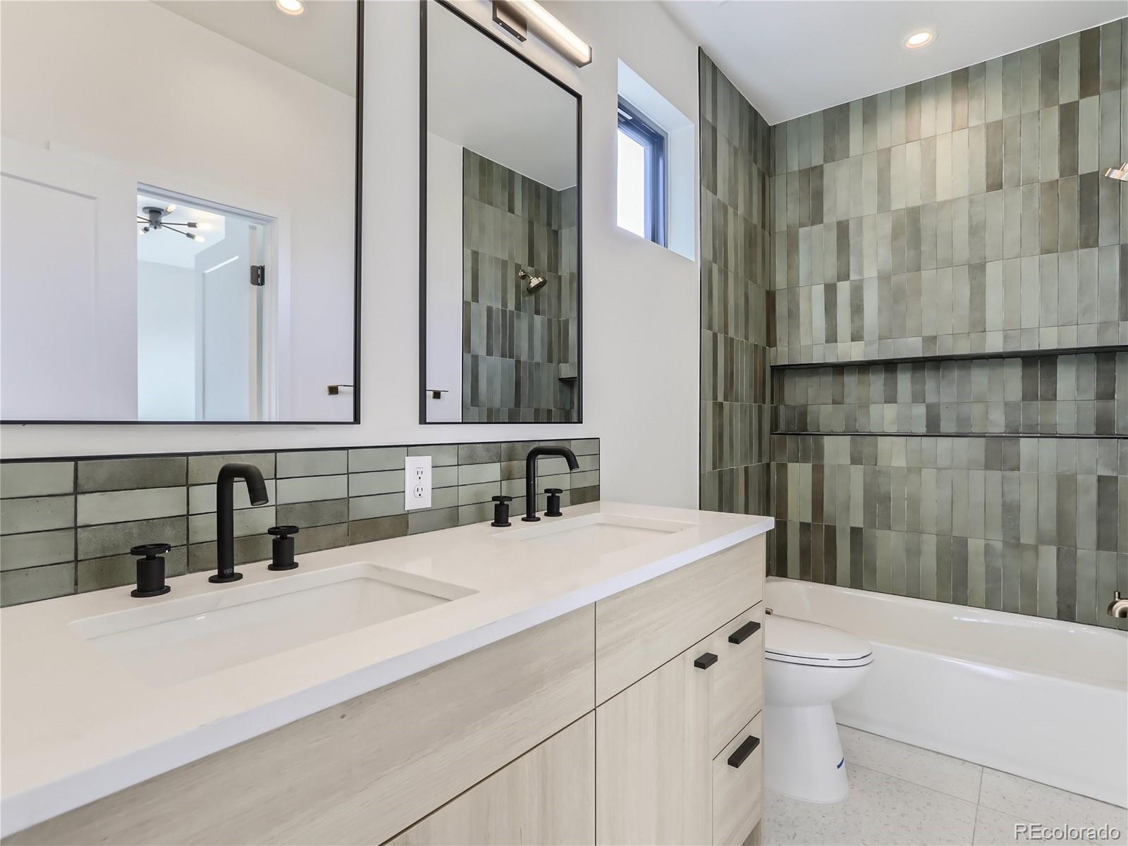 MLS Image #30 for 2437 s cherokee street,denver, Colorado