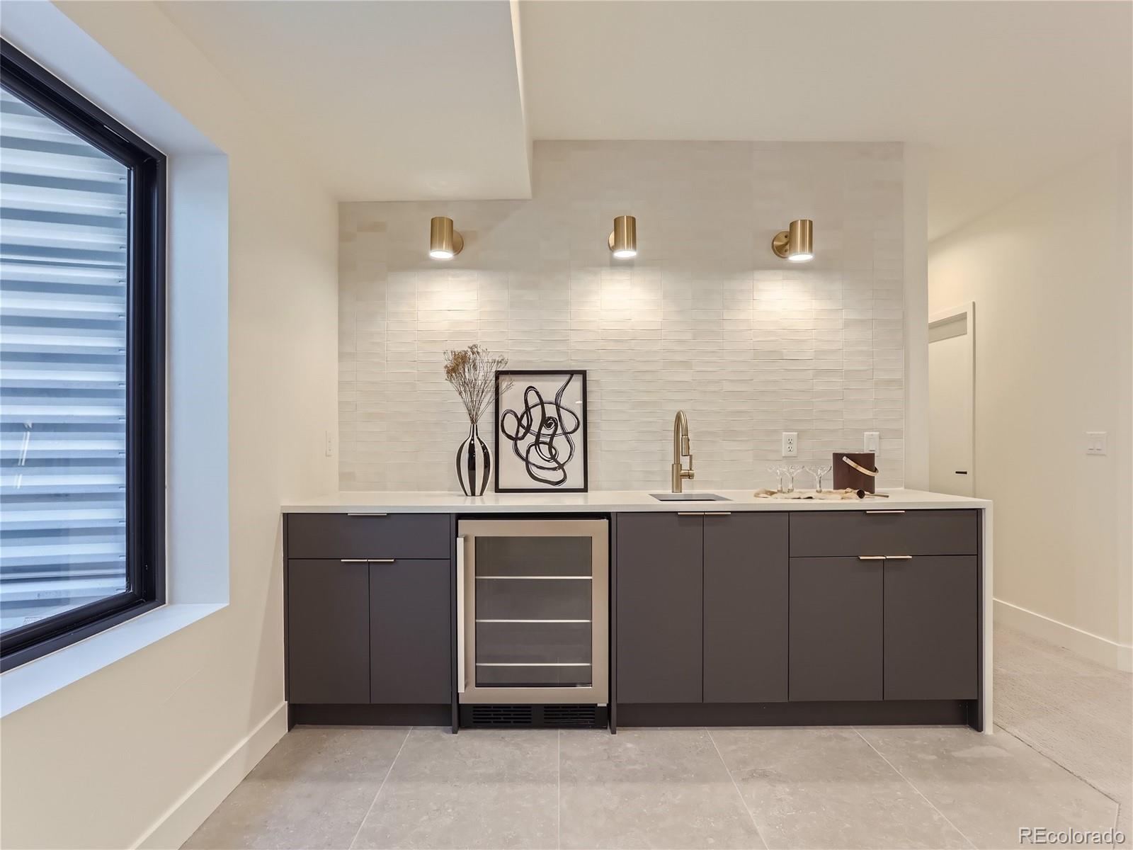 MLS Image #32 for 2437 s cherokee street,denver, Colorado